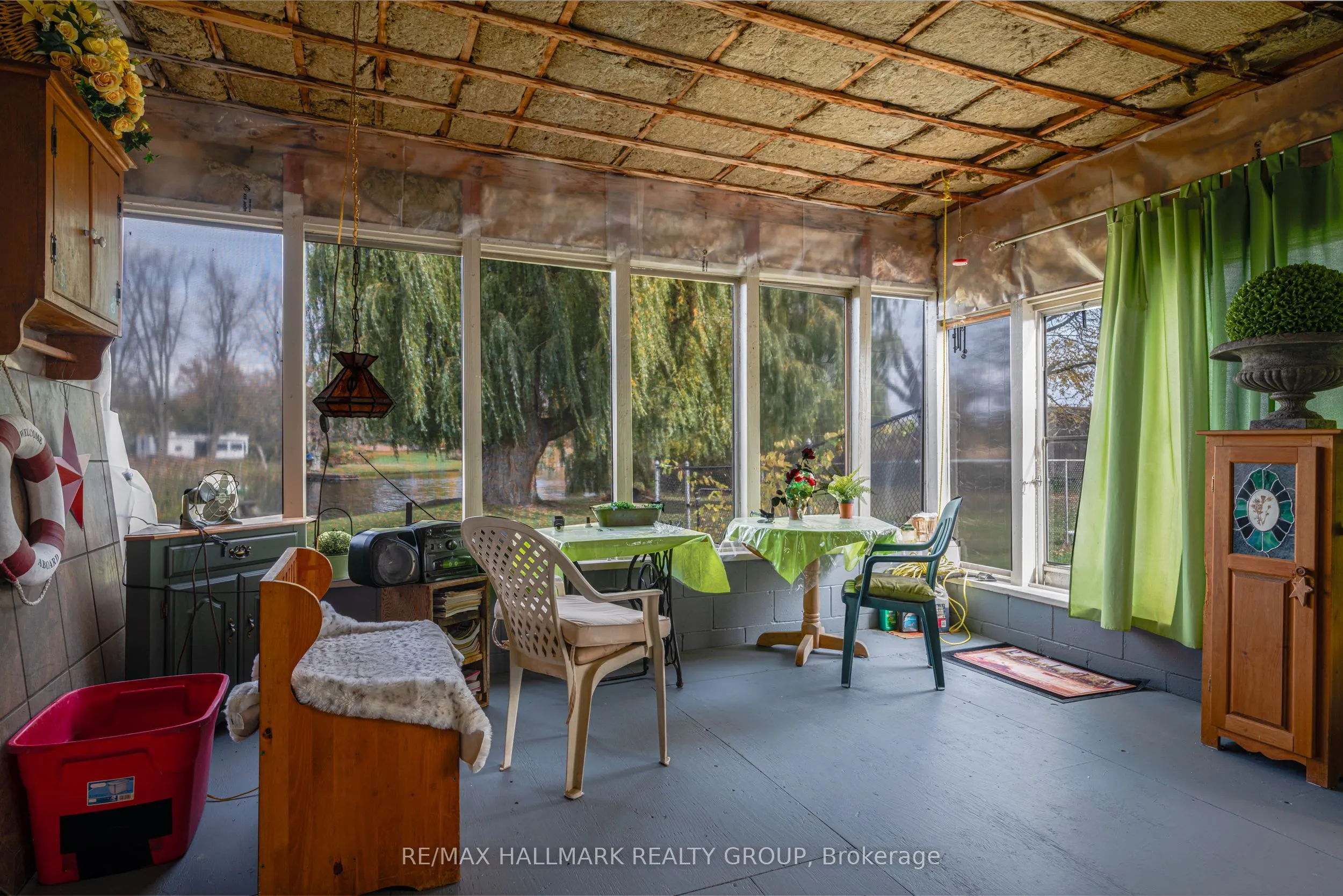 6763 Rideau Valley Drive S