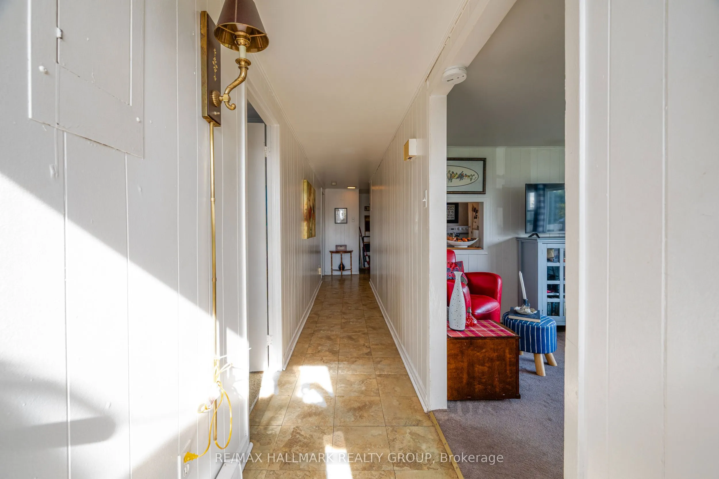 6763 Rideau Valley Drive S