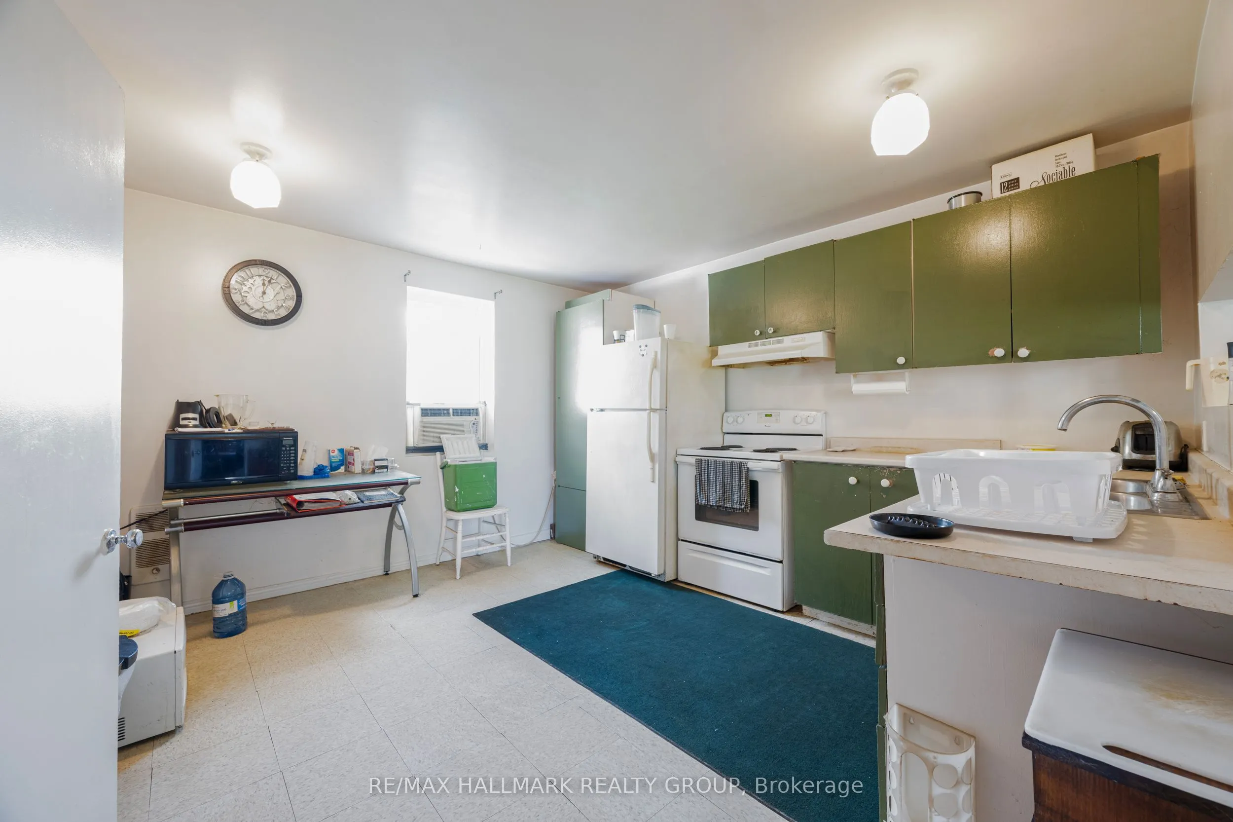 6763 Rideau Valley Drive S