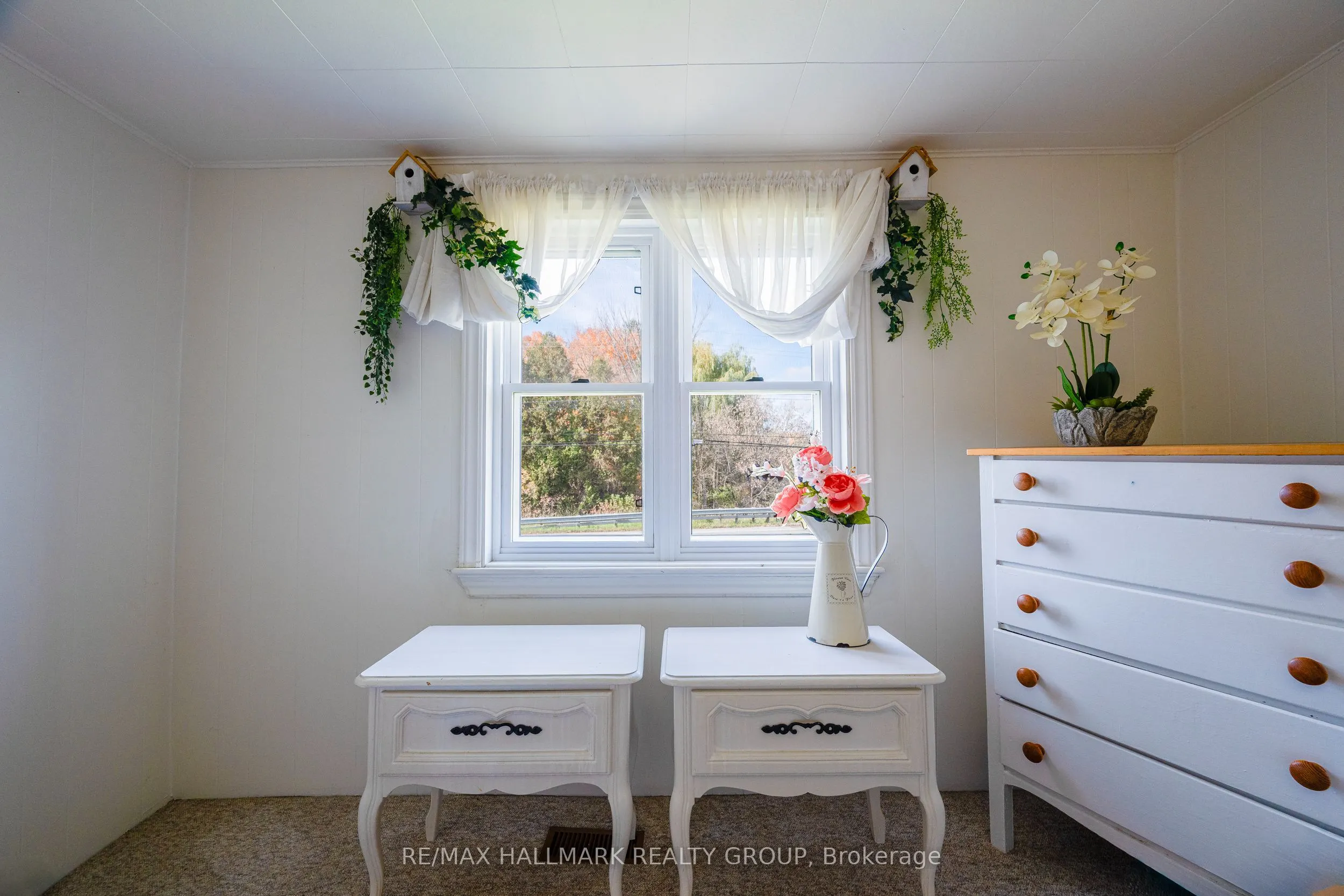 6763 Rideau Valley Drive S