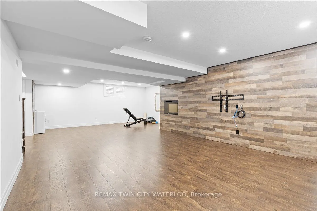 39 Deer Creek Street