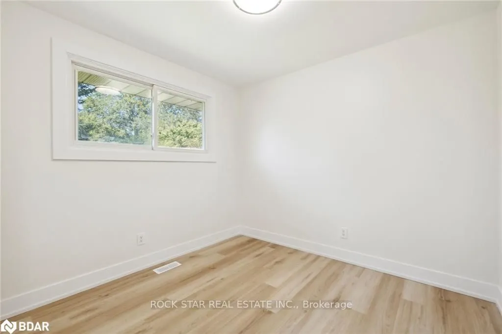 87 Leaside Drive, #Upper