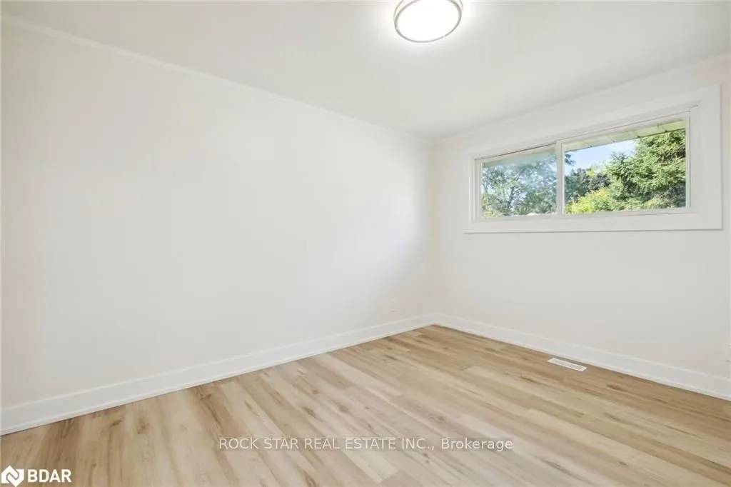 87 Leaside Drive, #Upper