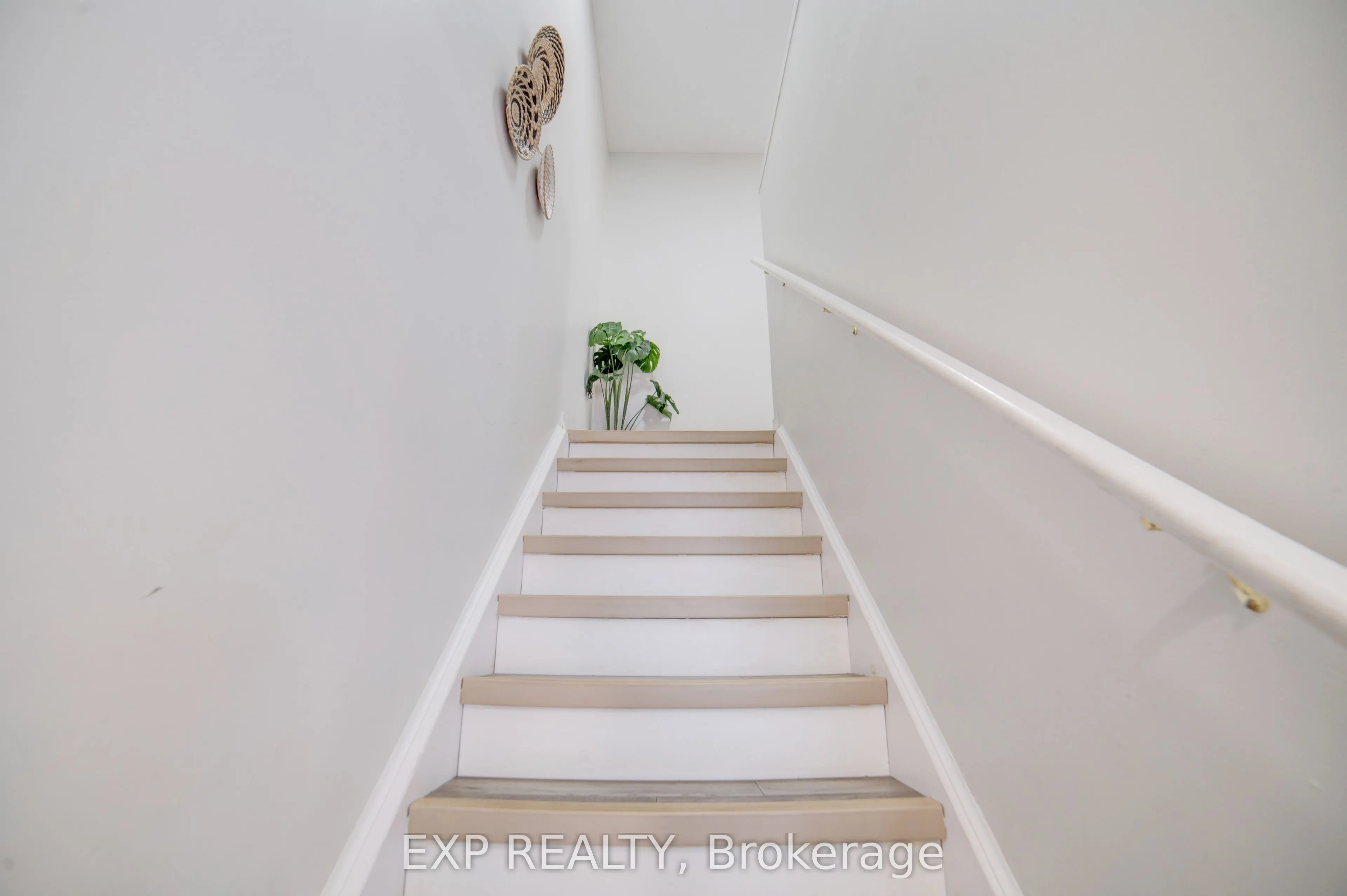 30 Bryan Court W, #26