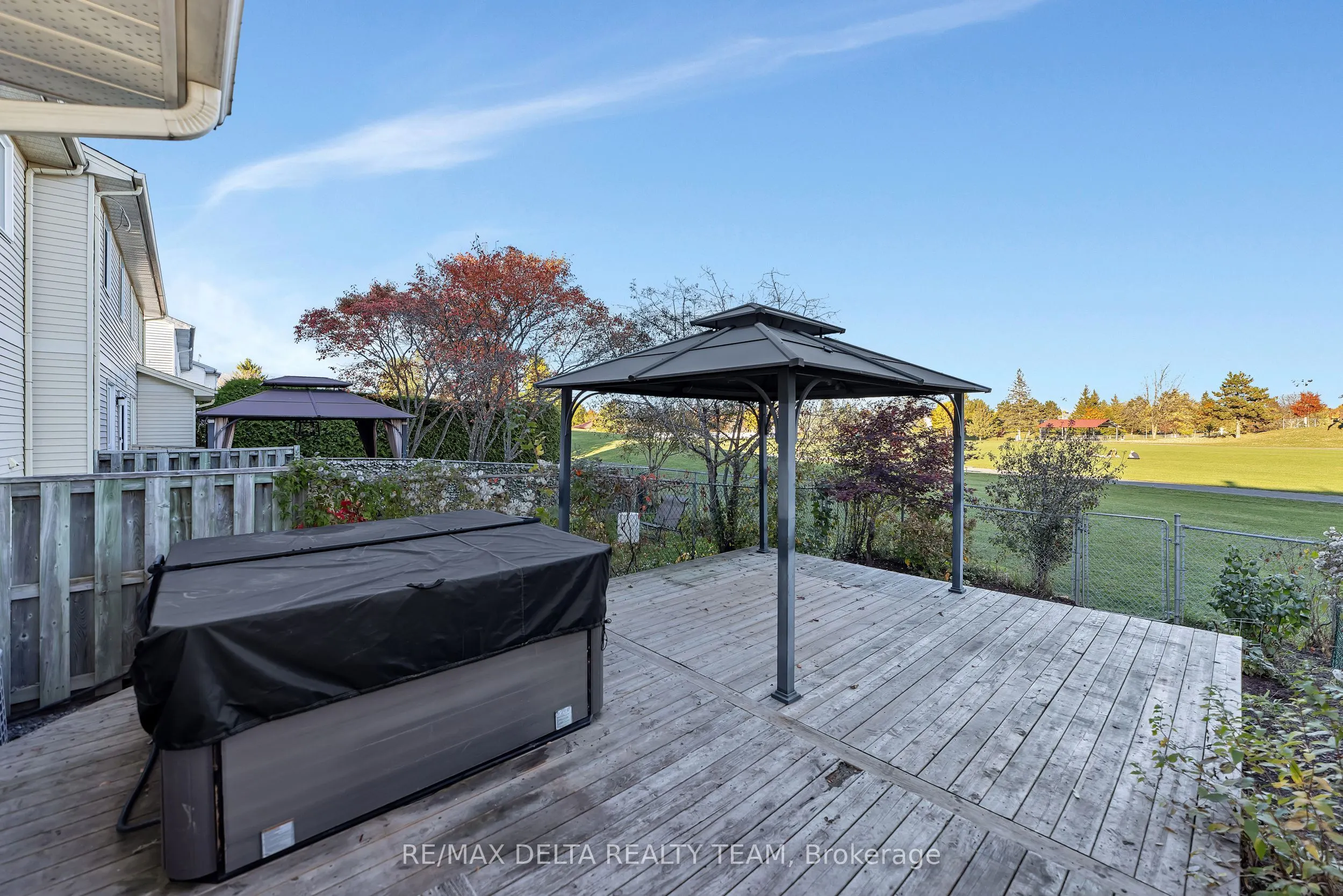 1423 Caravel Crescent