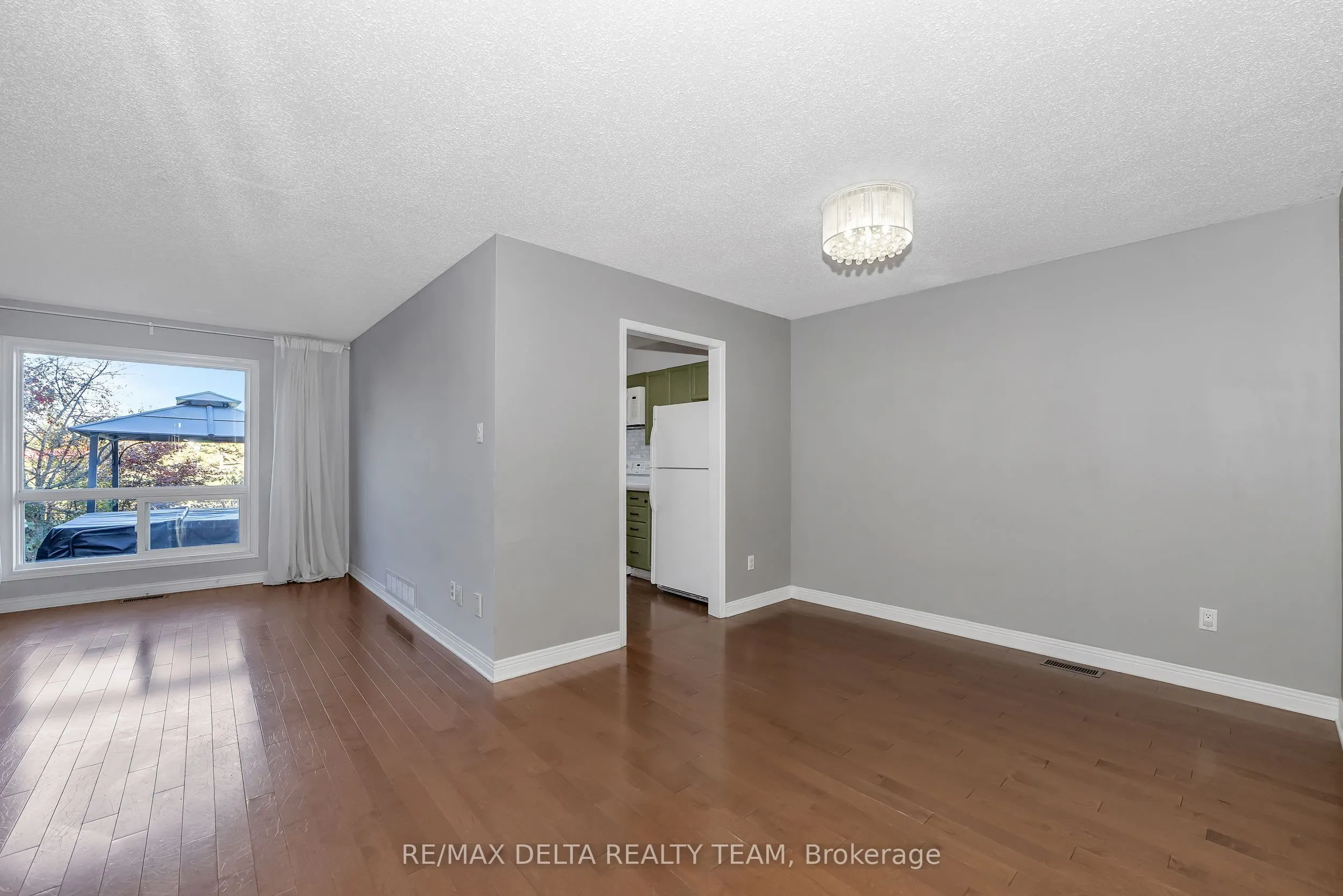 1423 Caravel Crescent