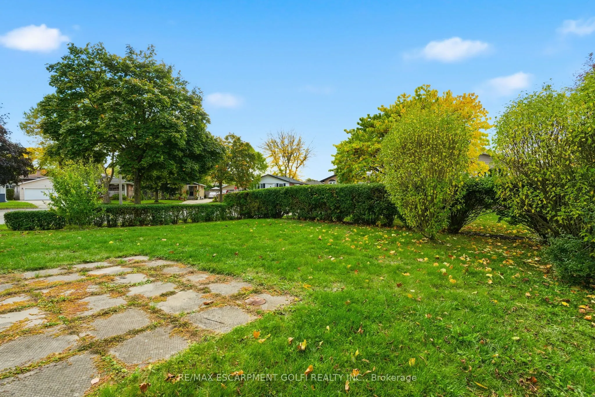 7385 North Dorset Place