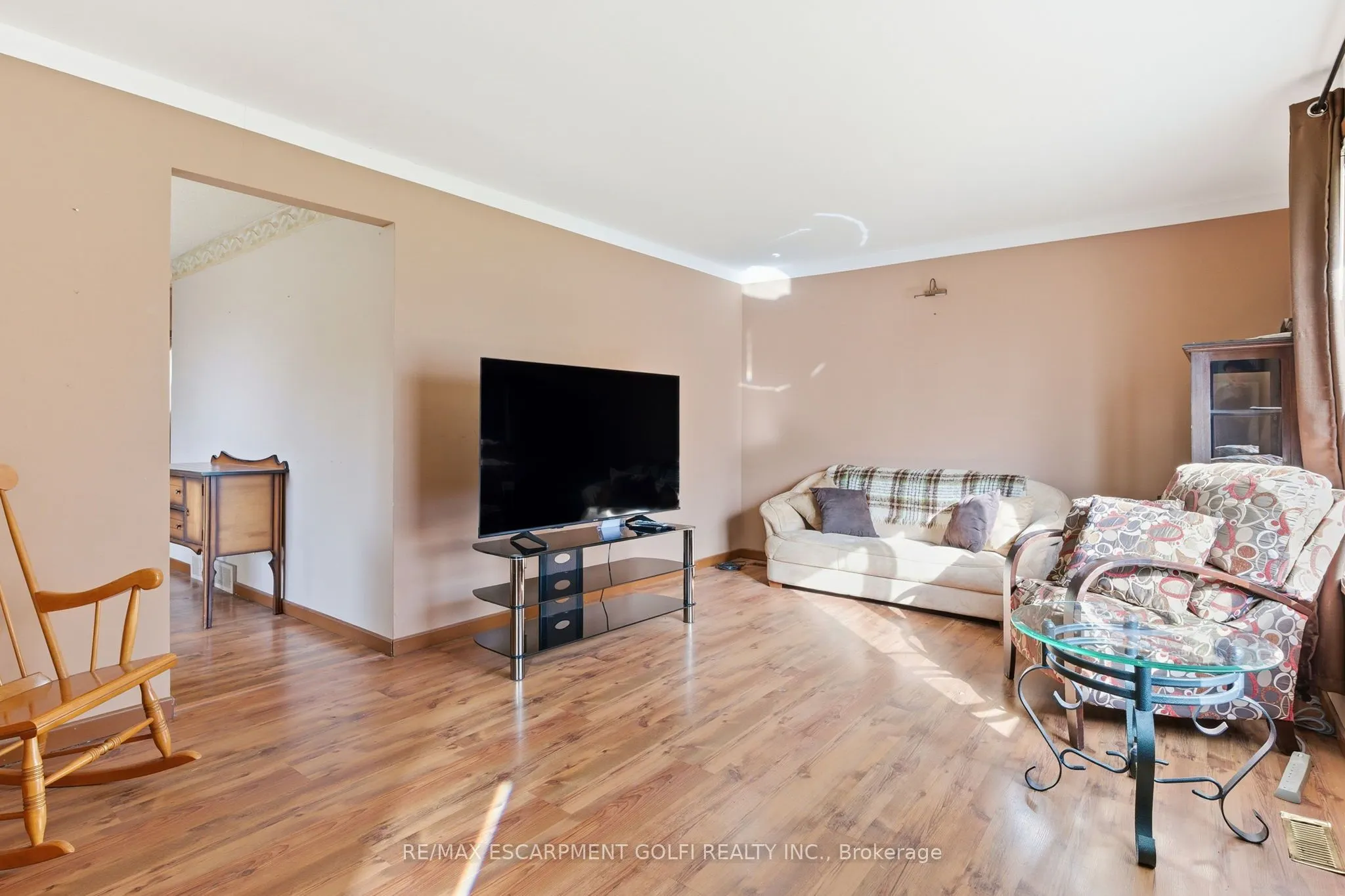 7385 North Dorset Place