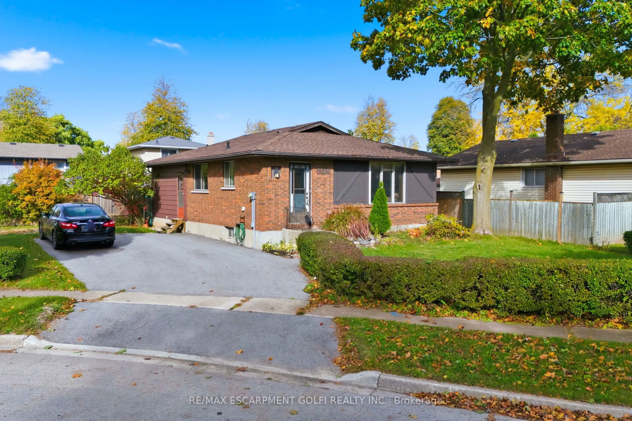 7385 North Dorset Place