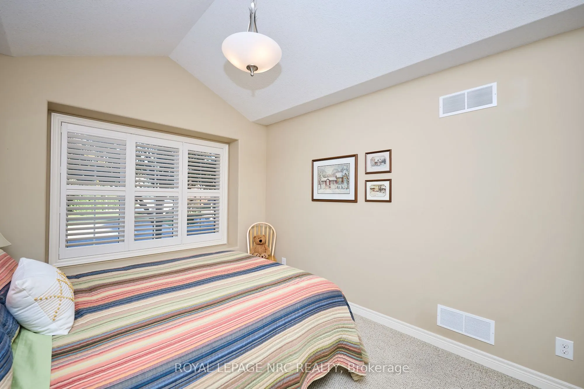 603 Welland Avenue, #8