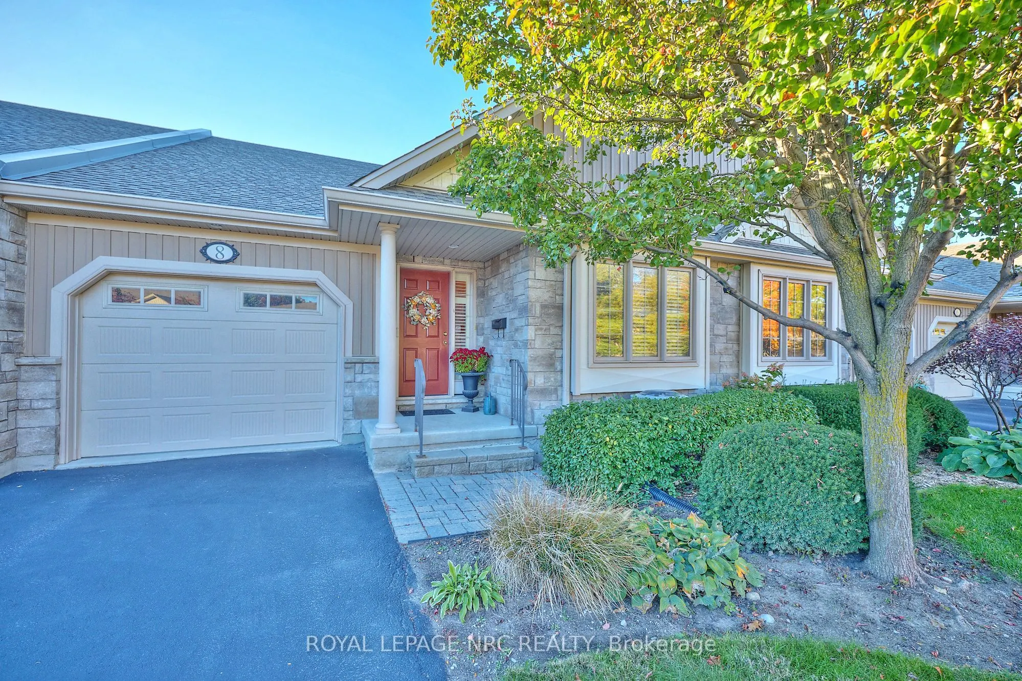 603 Welland Avenue, #8