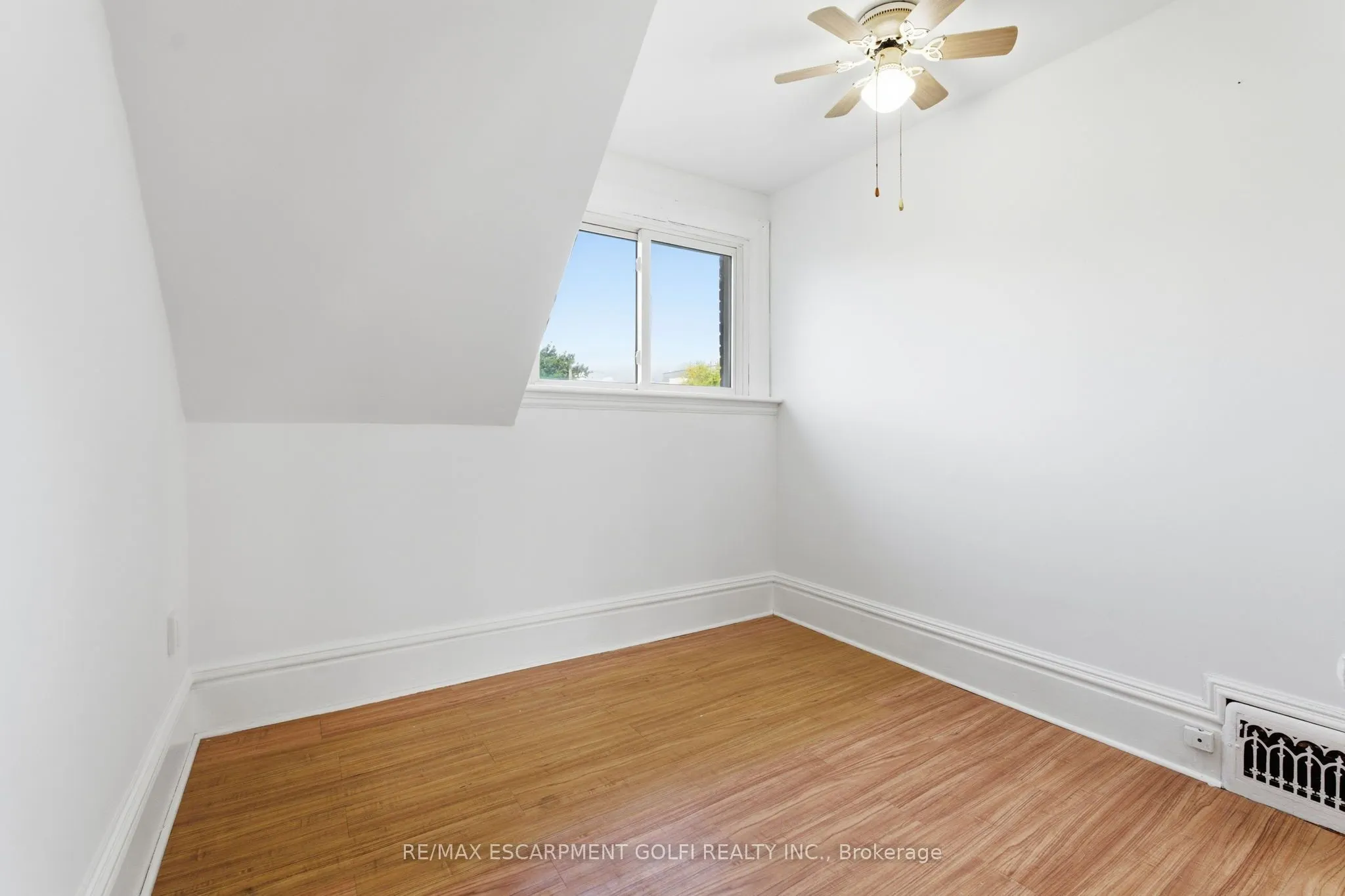 217 Emerald Street N