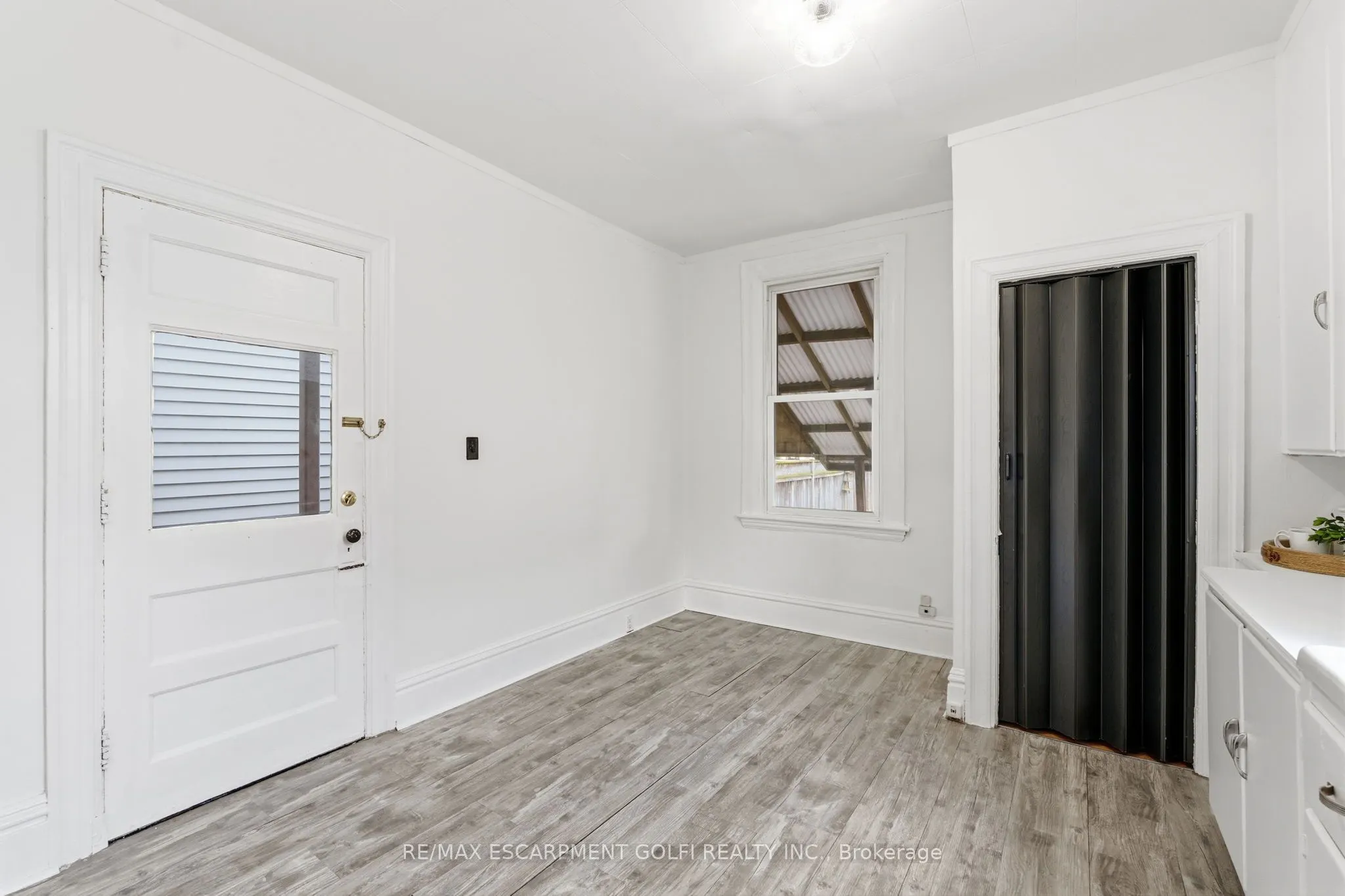 217 Emerald Street N