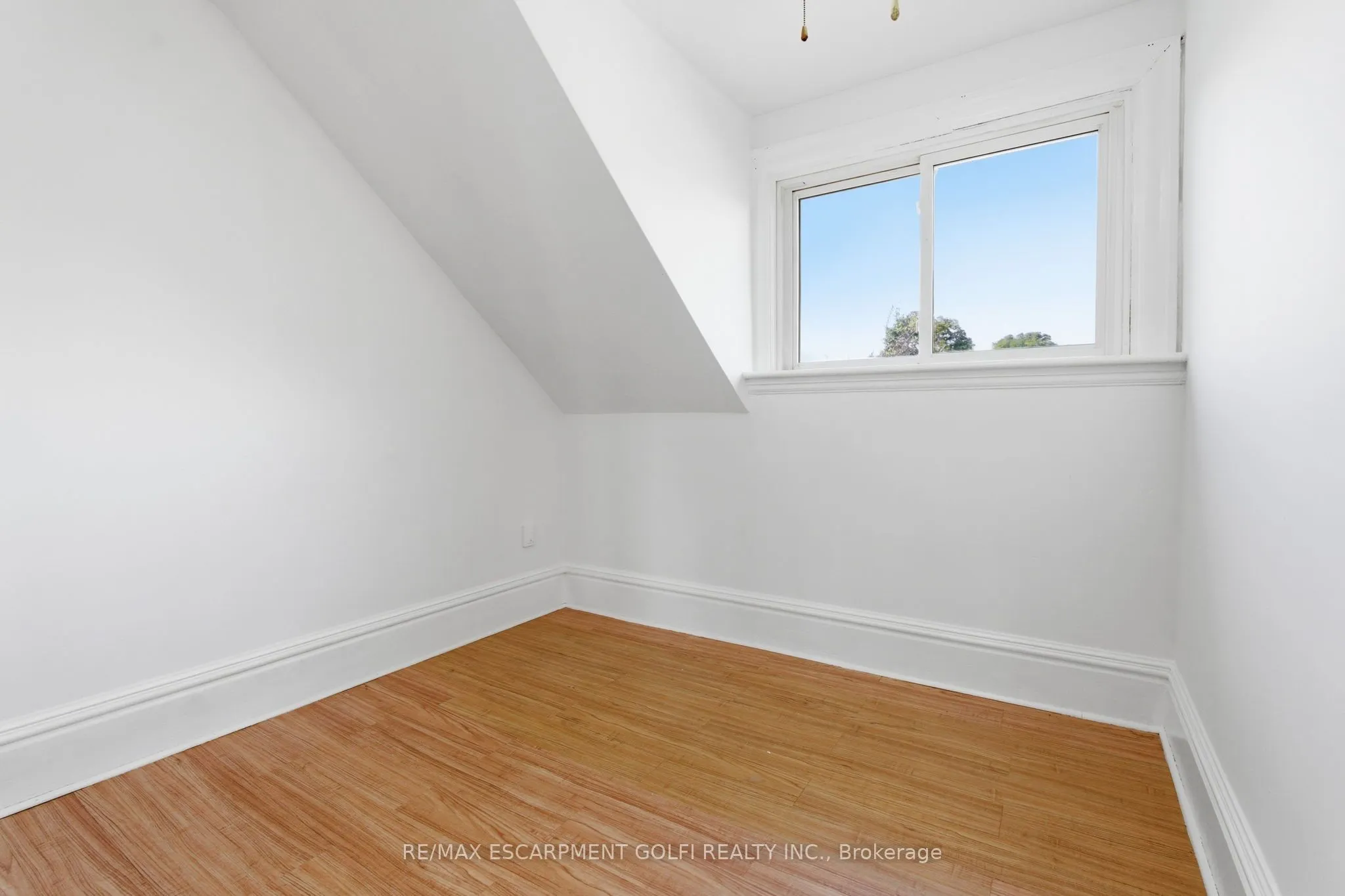 217 Emerald Street N