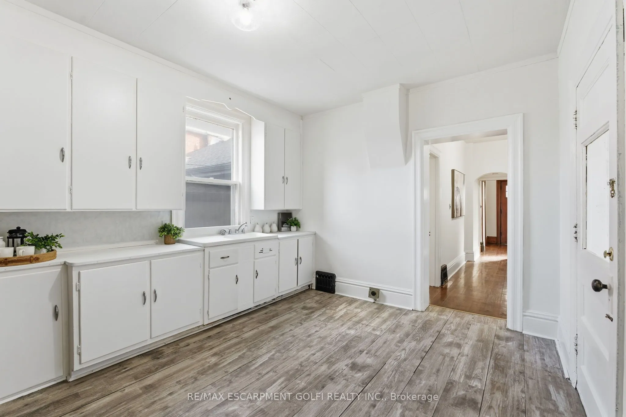 217 Emerald Street N