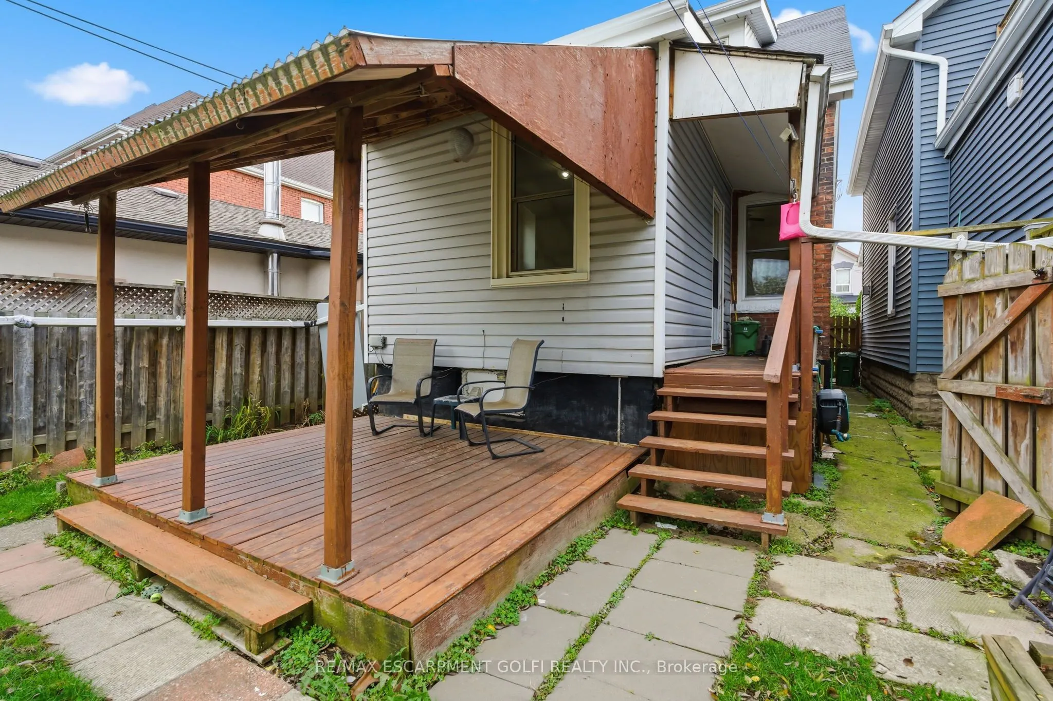 217 Emerald Street N