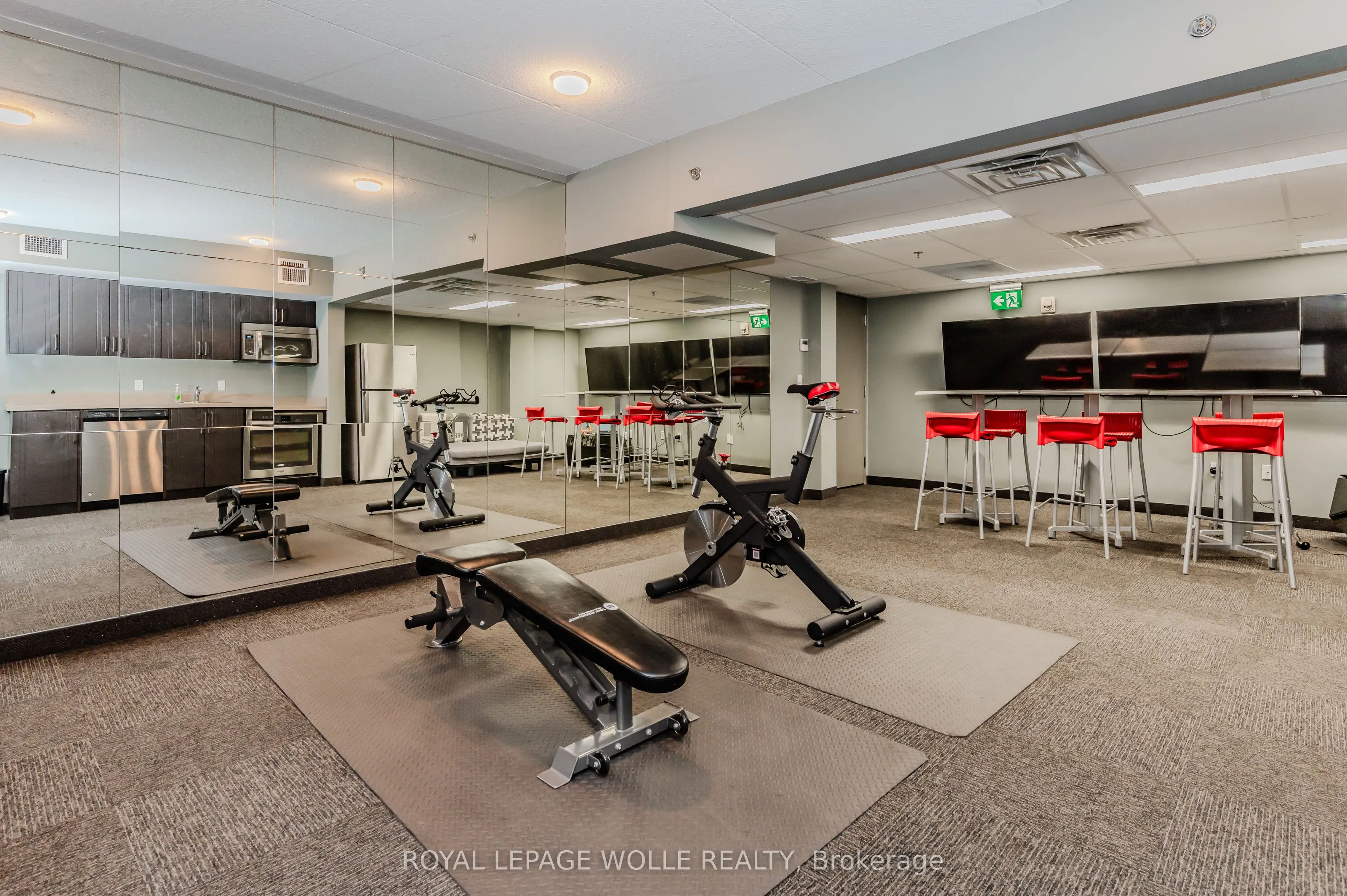 321 Spruce Street S, #207