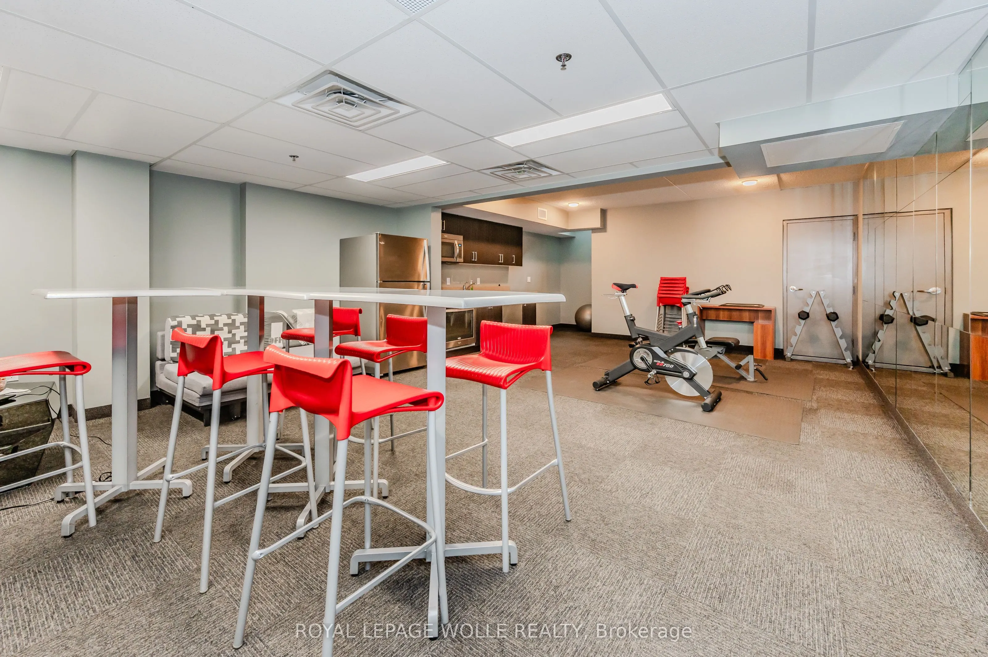 321 Spruce Street S, #207