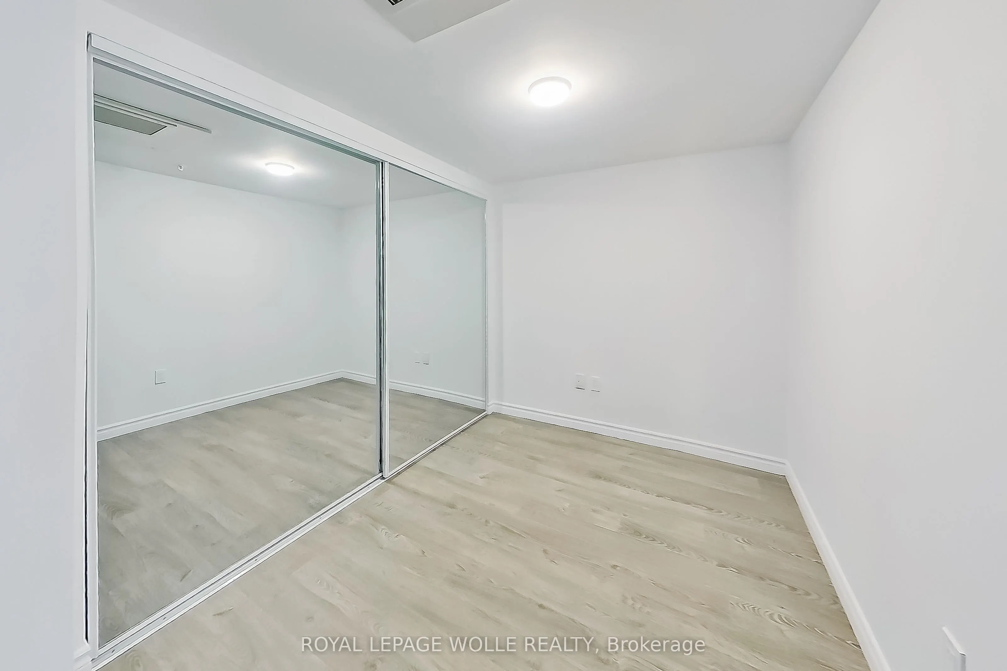 321 Spruce Street S, #207