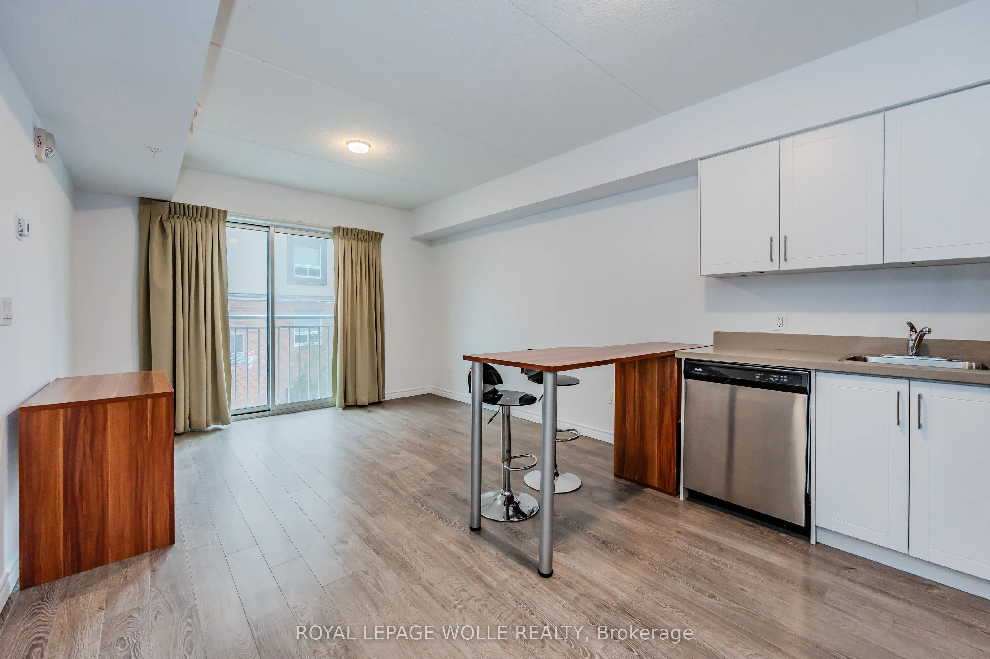 321 Spruce Street S, #207