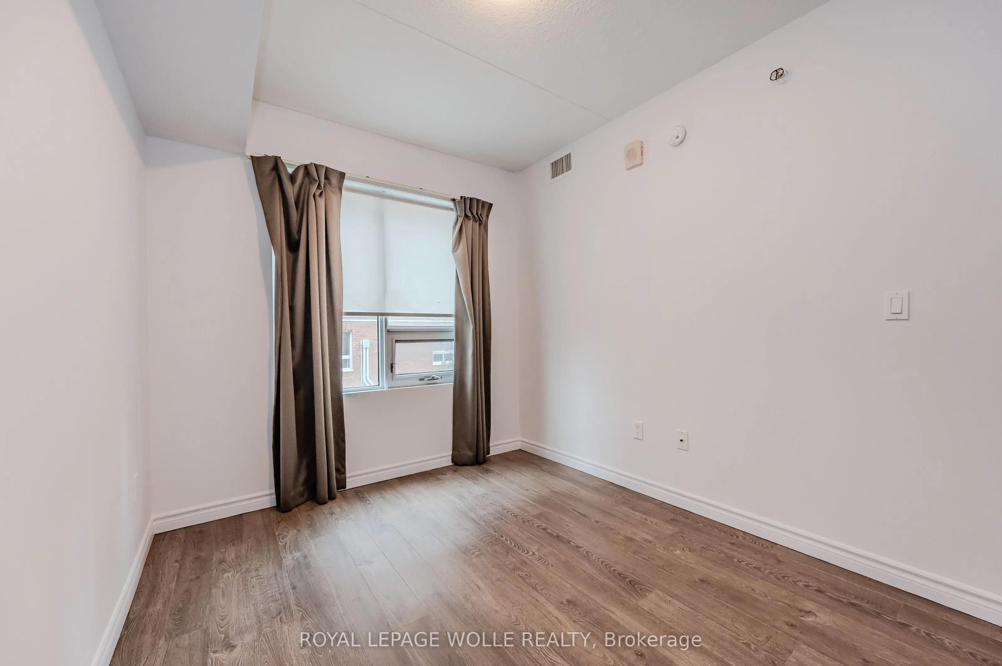 321 Spruce Street S, #207