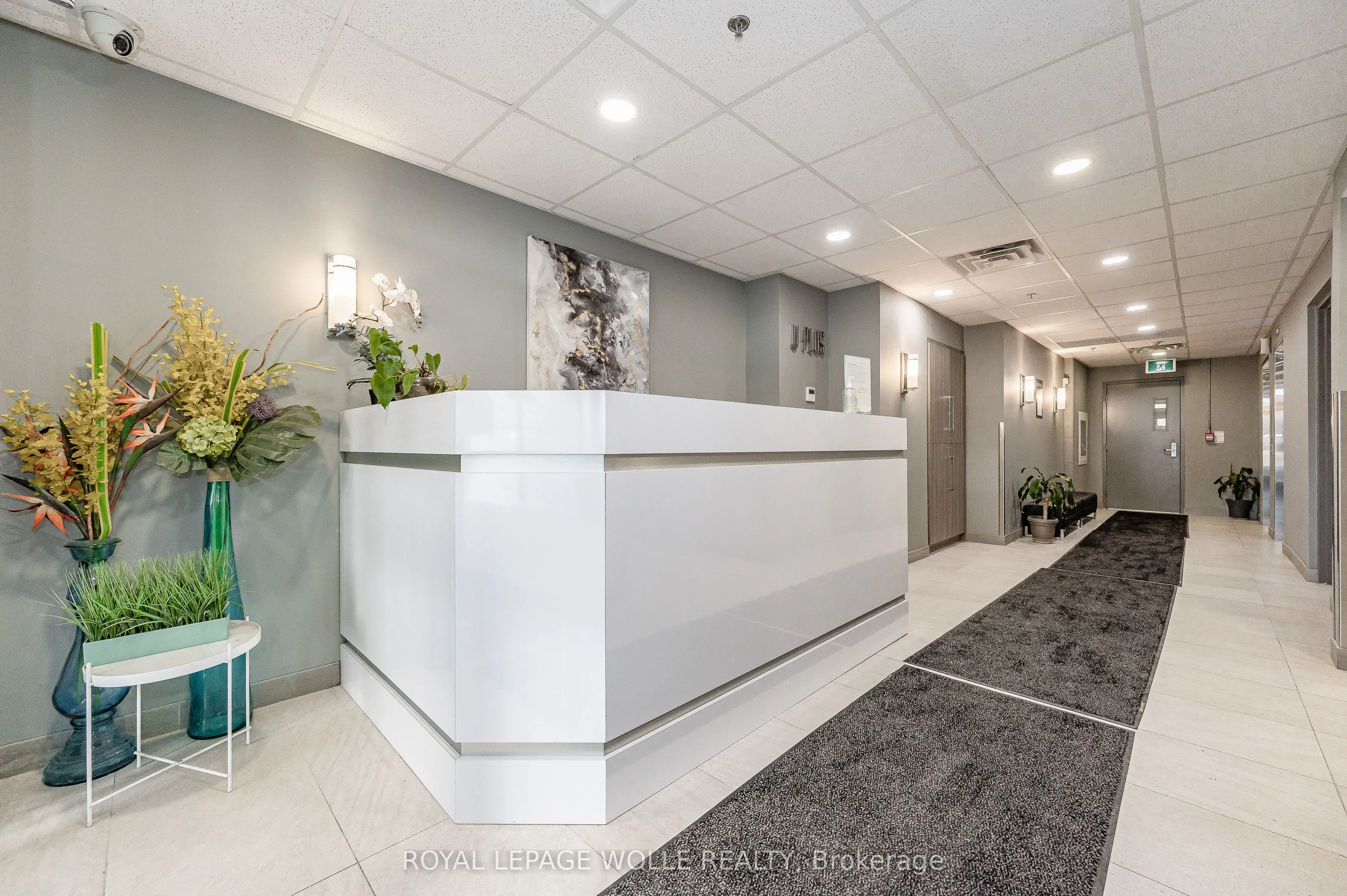 321 Spruce Street S, #207