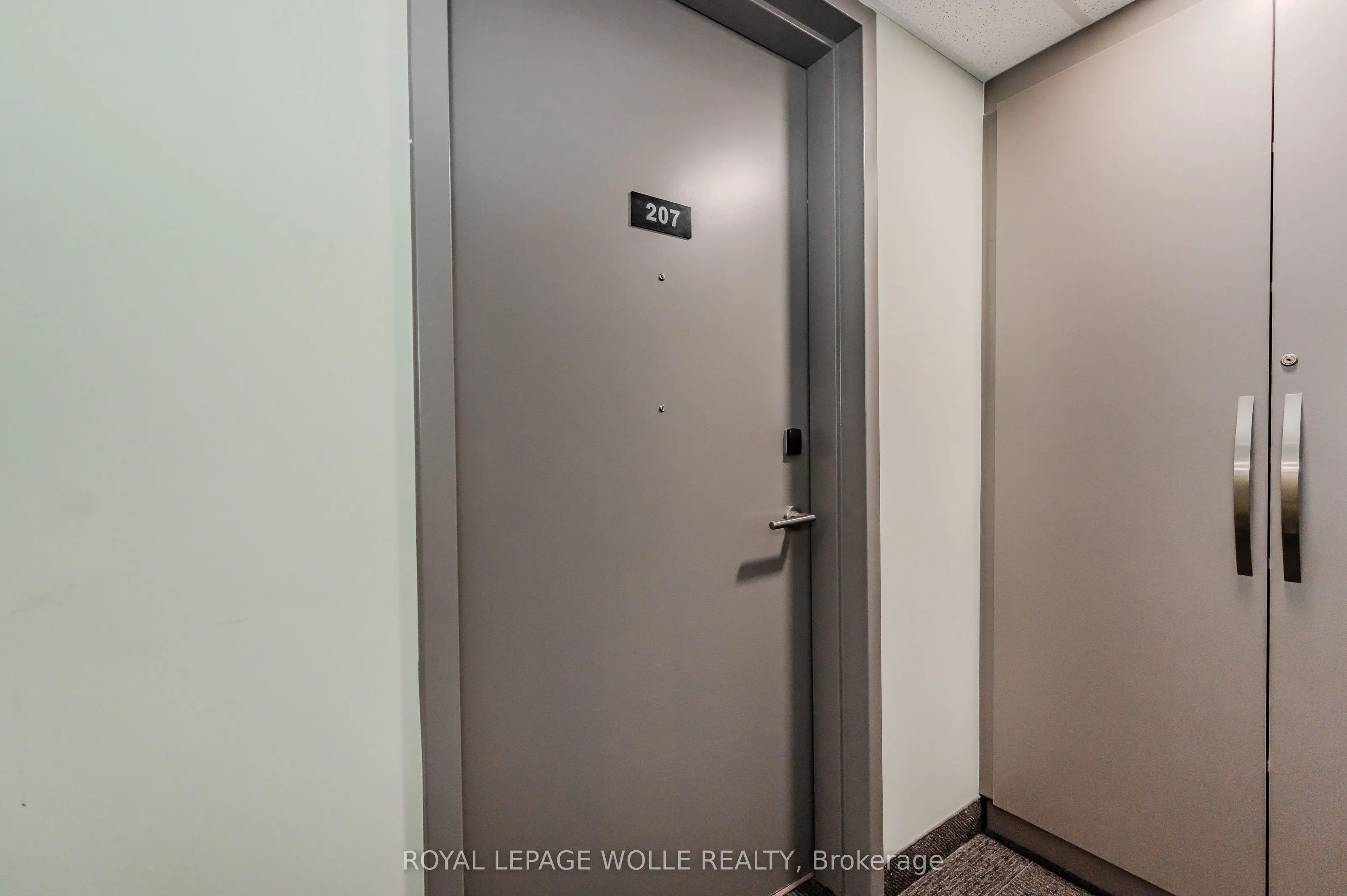 321 Spruce Street S, #207