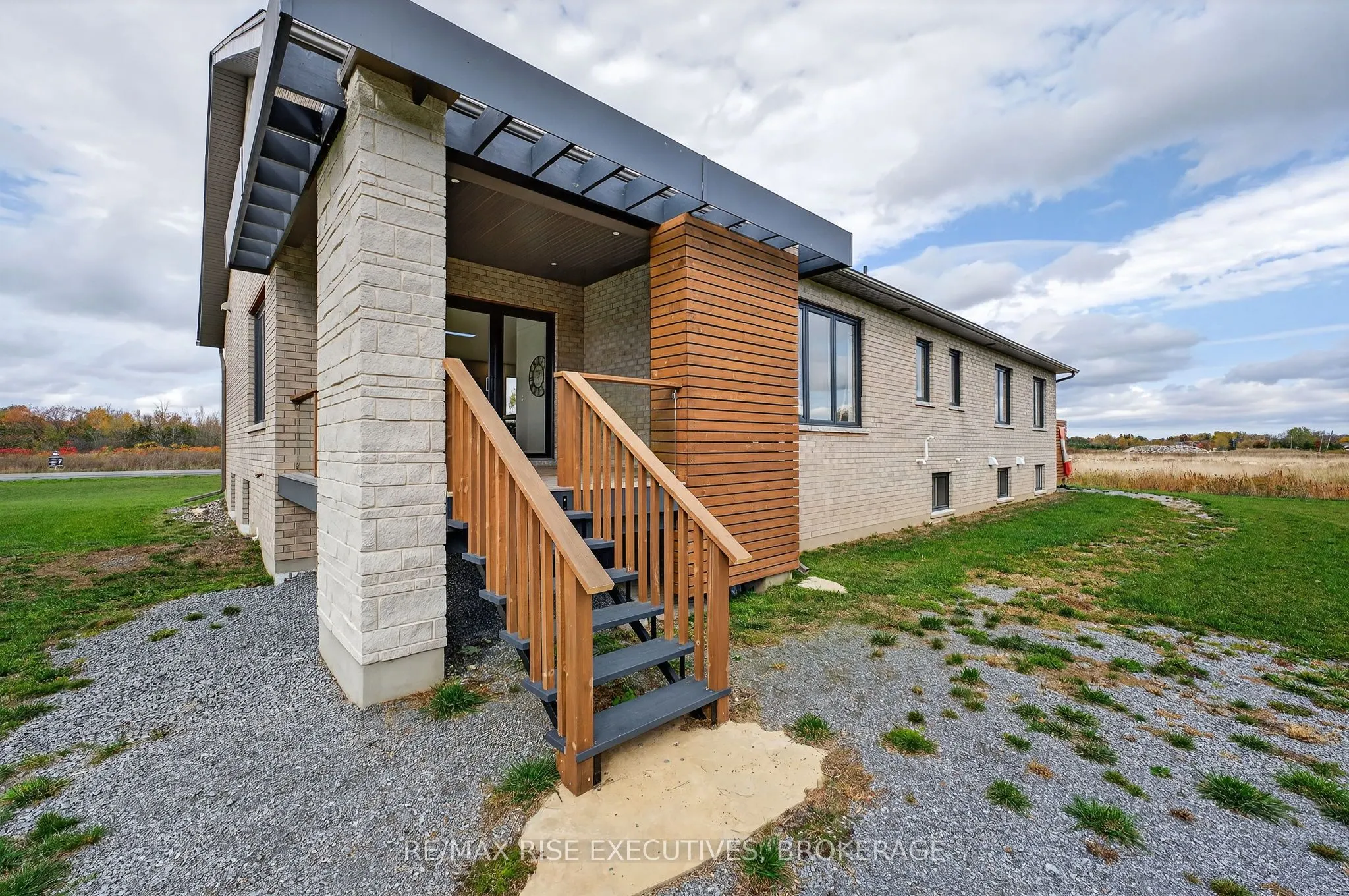 158 Summerside Drive