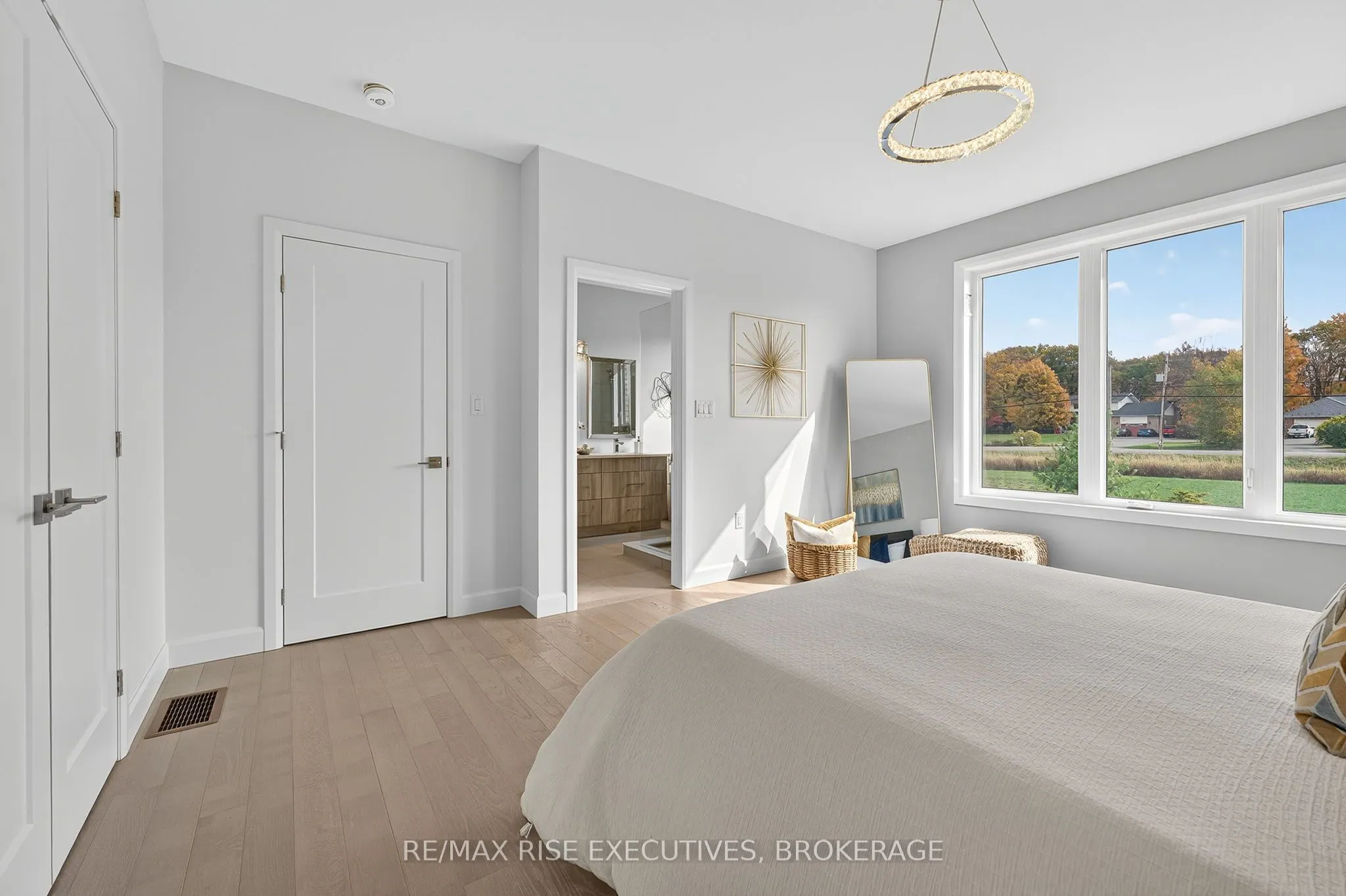 158 Summerside Drive