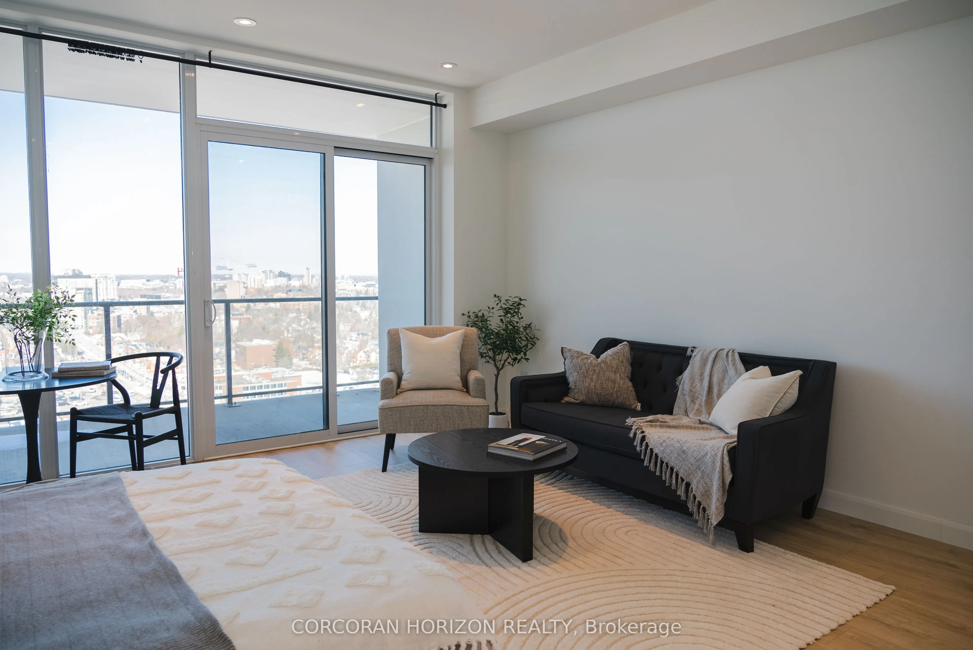 741 King Street, #1711