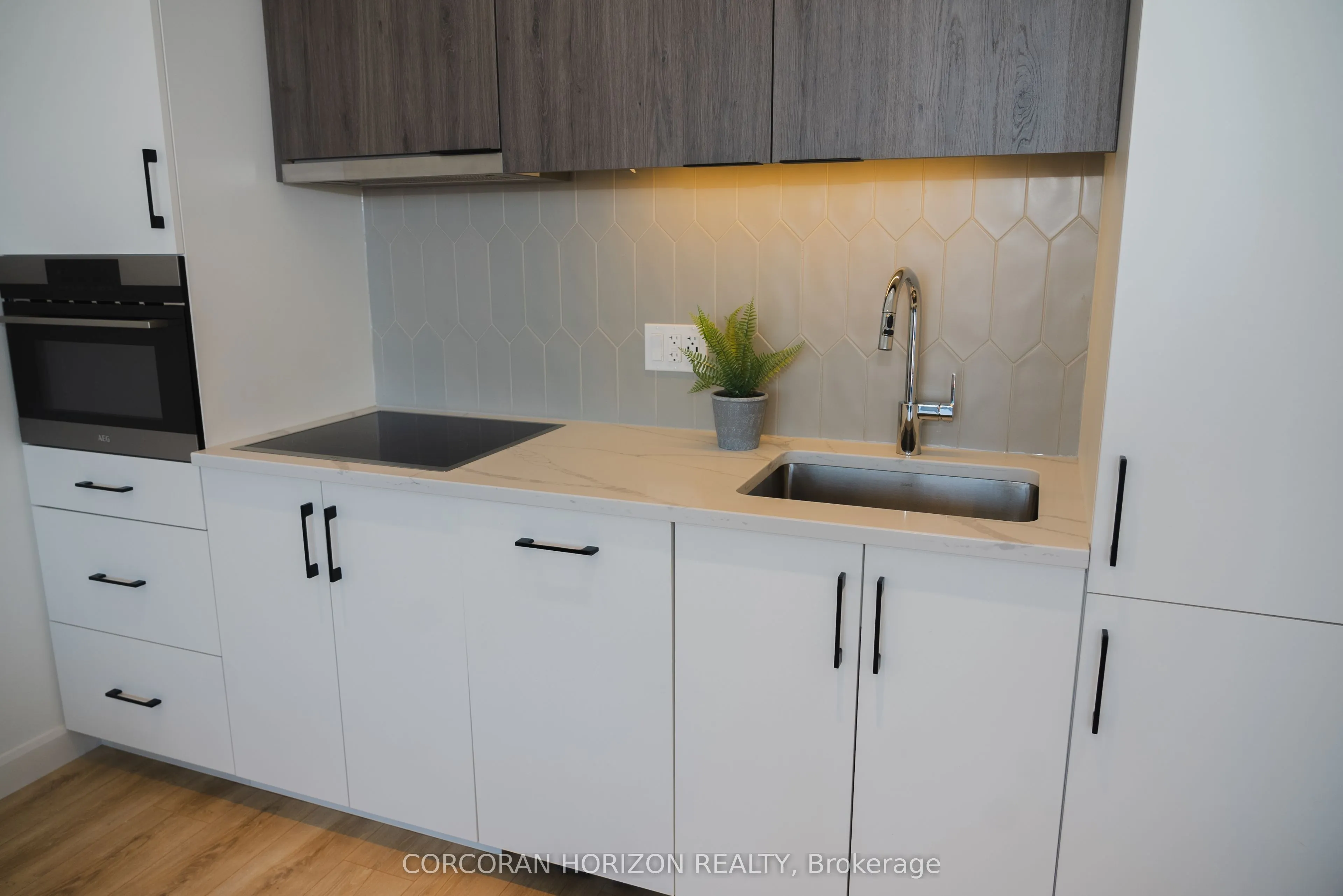 741 King Street, #1711