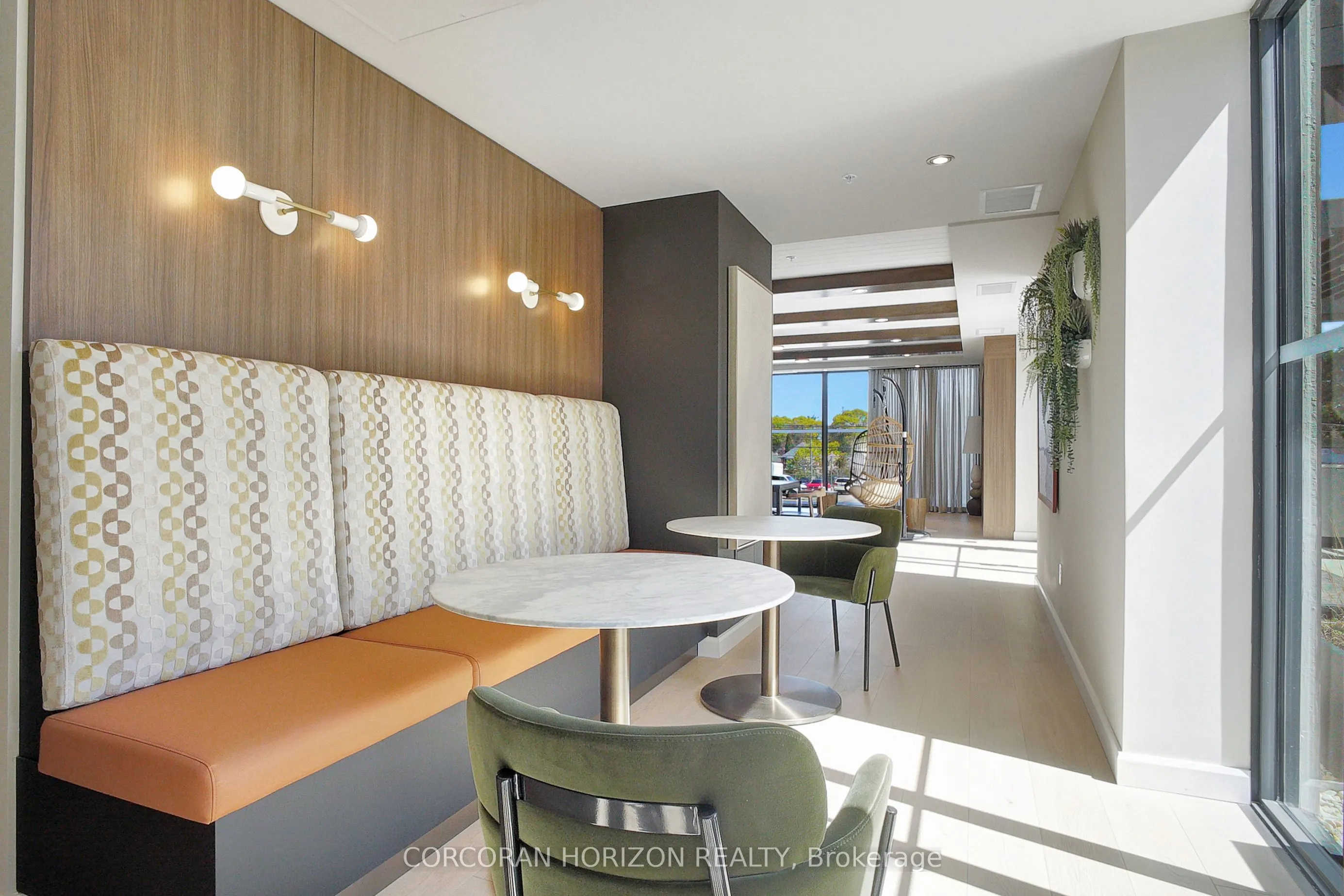 741 King Street, #1711