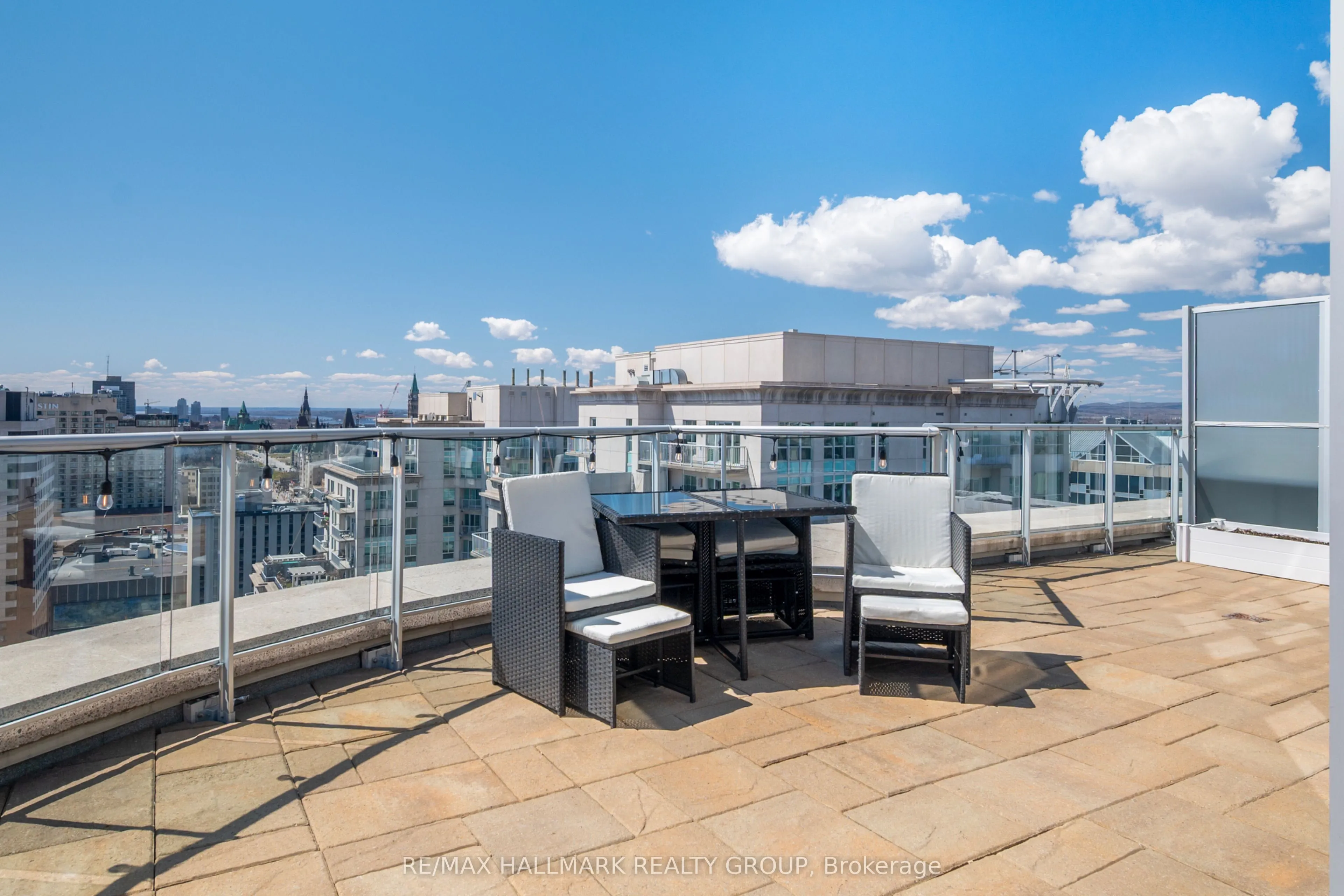 195 Besserer Street, #2701