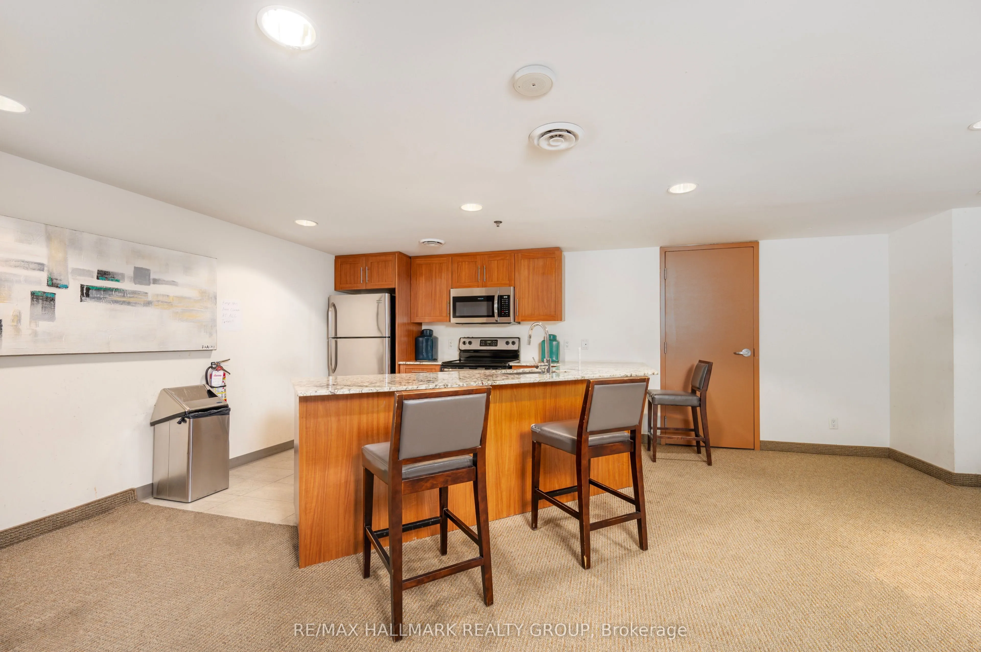 195 Besserer Street, #2701