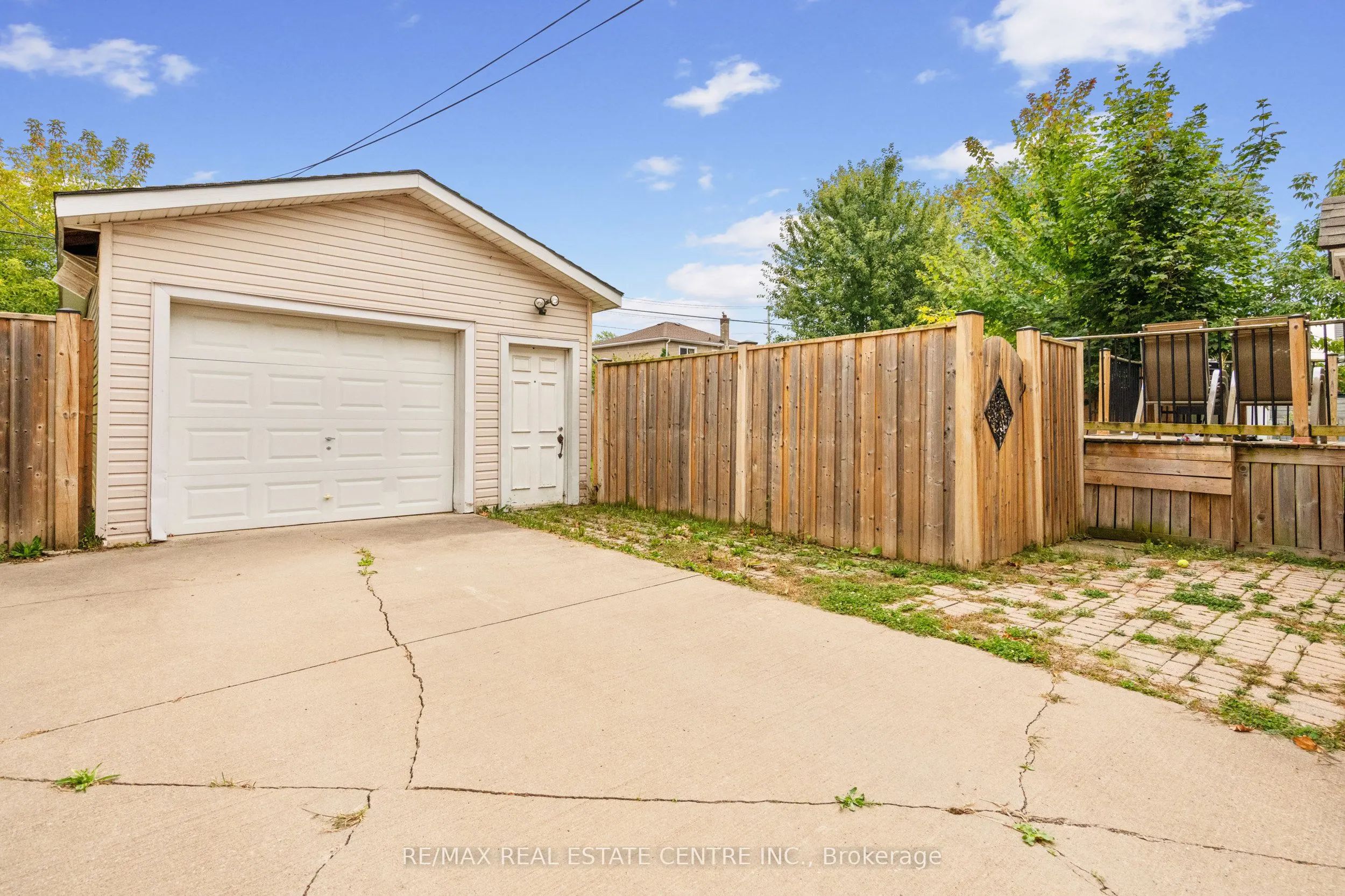 298 Wallace Avenue, #Basement