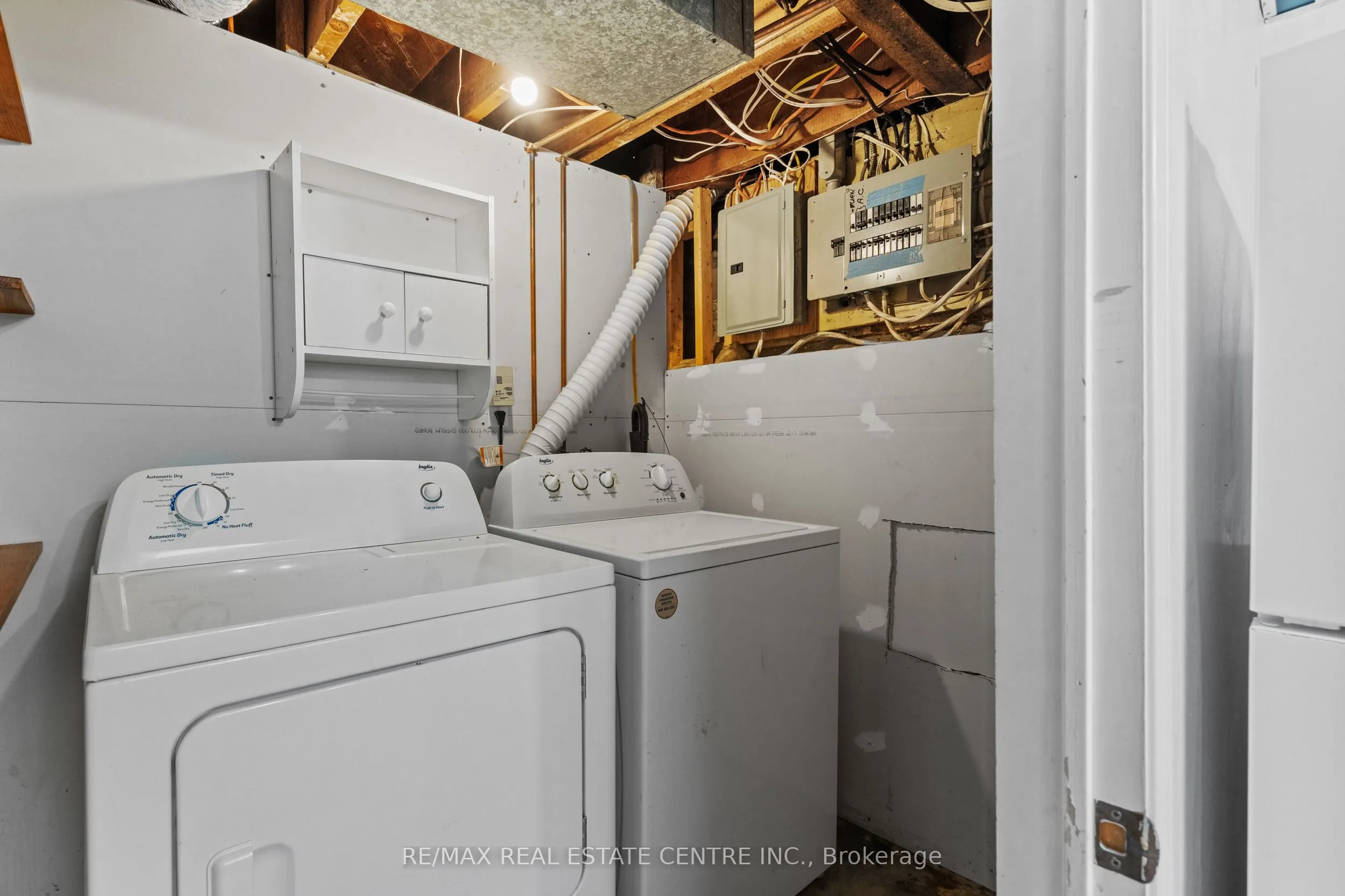 298 Wallace Avenue, #Basement