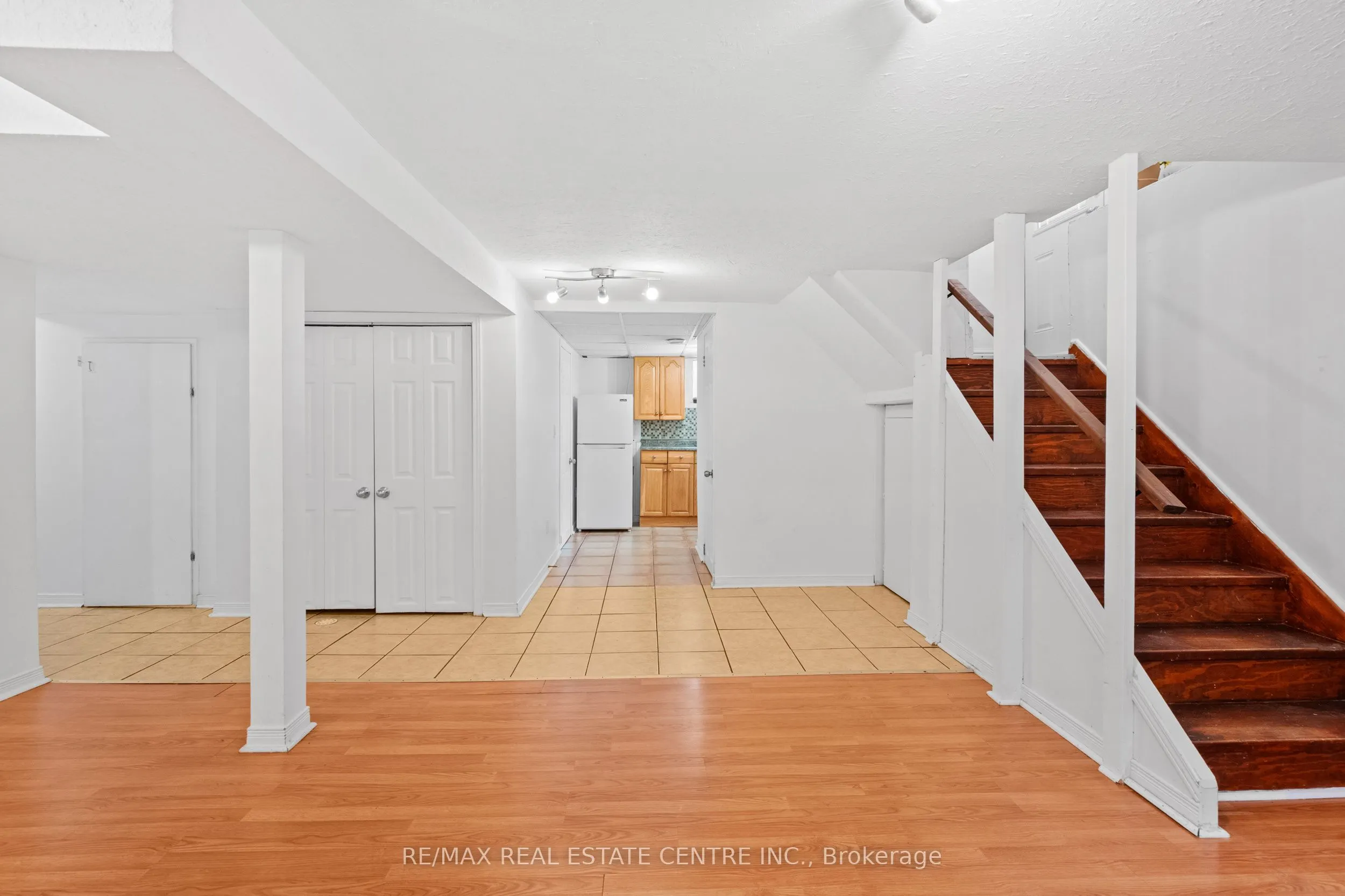 298 Wallace Avenue, #Basement