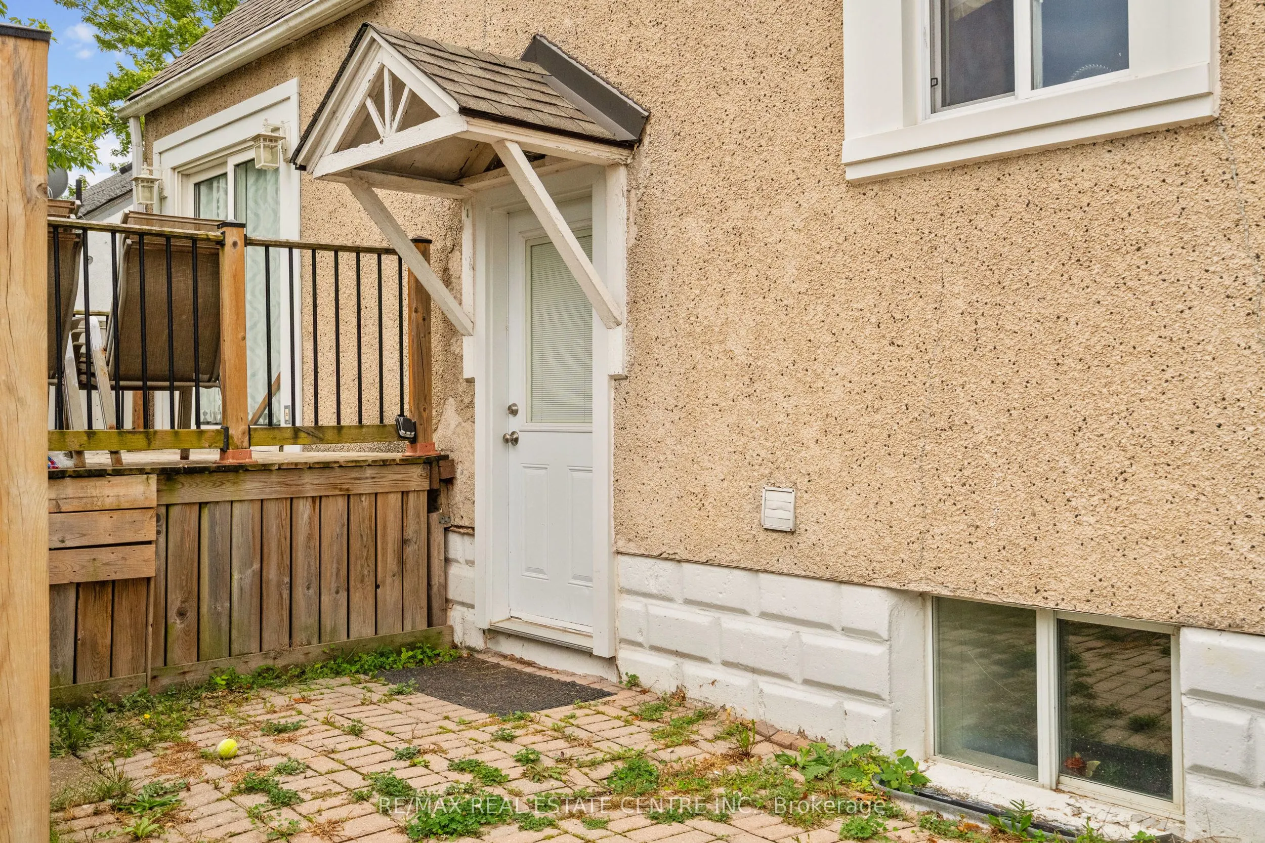 298 Wallace Avenue, #Basement