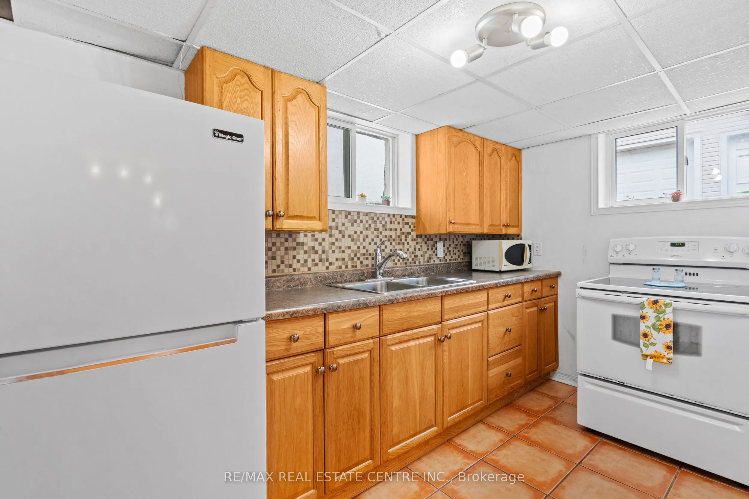 298 Wallace Avenue, #Basement