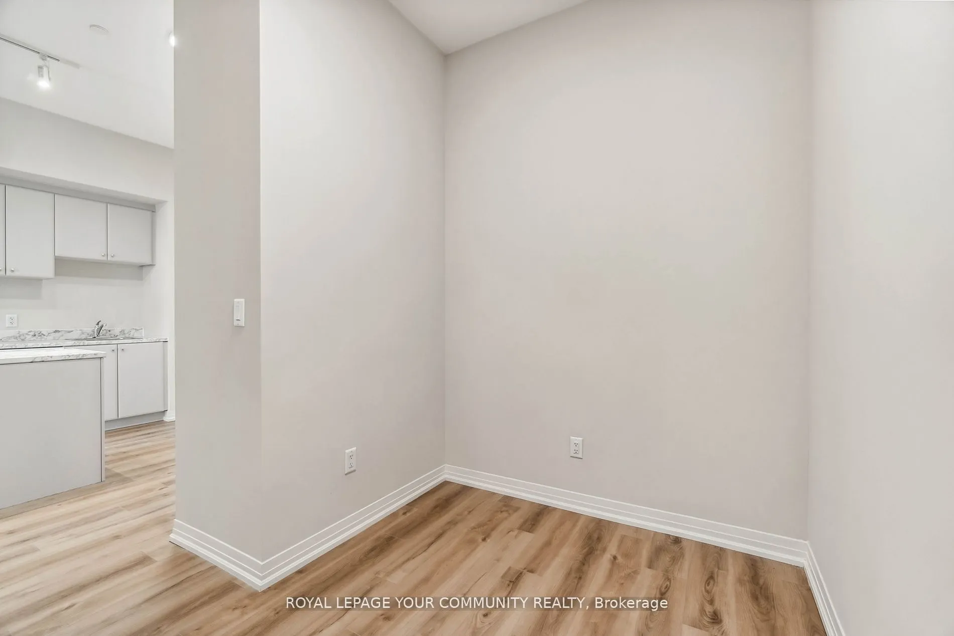 50 Herrick Avenue, #Upper PH04