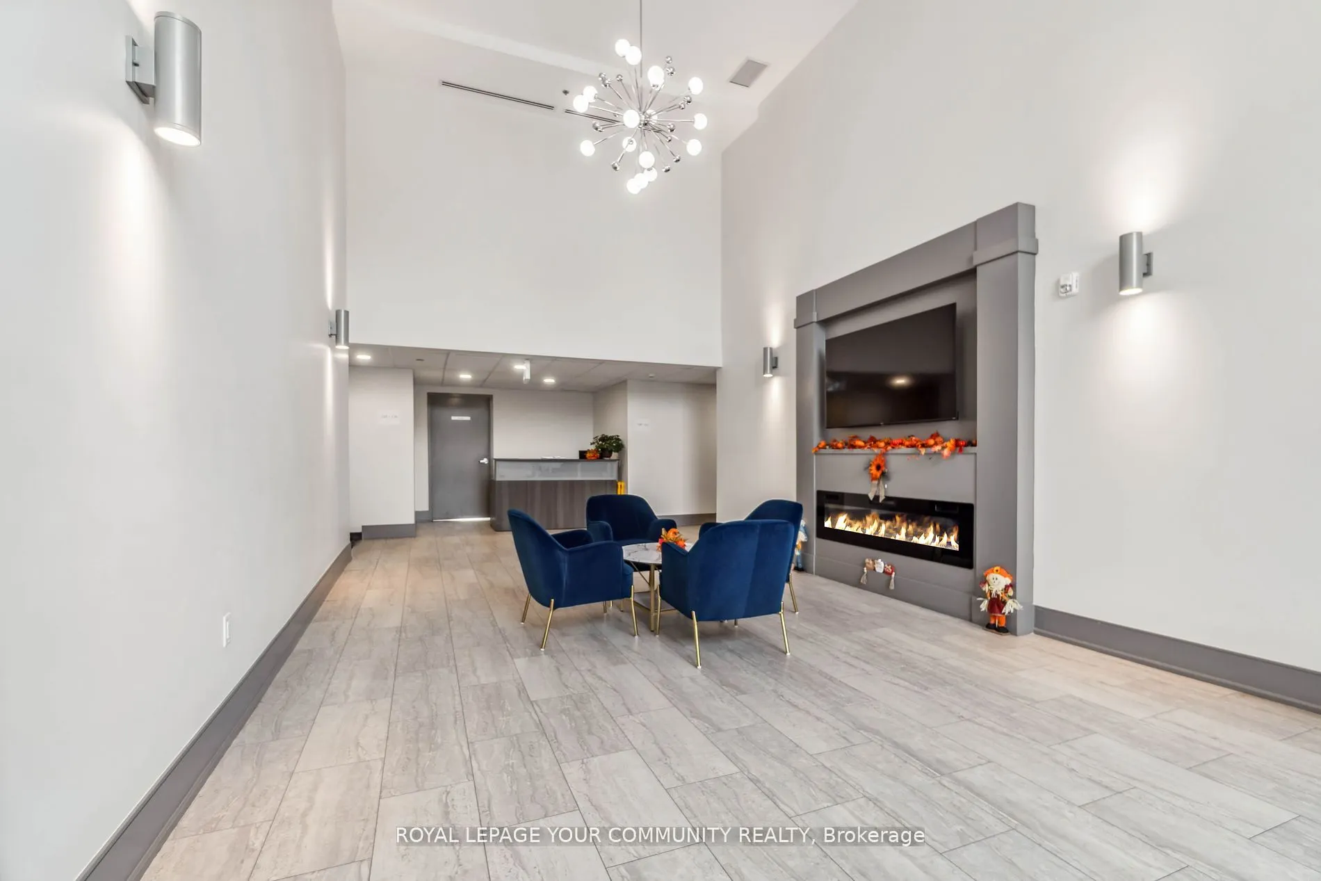 50 Herrick Avenue, #Upper PH04