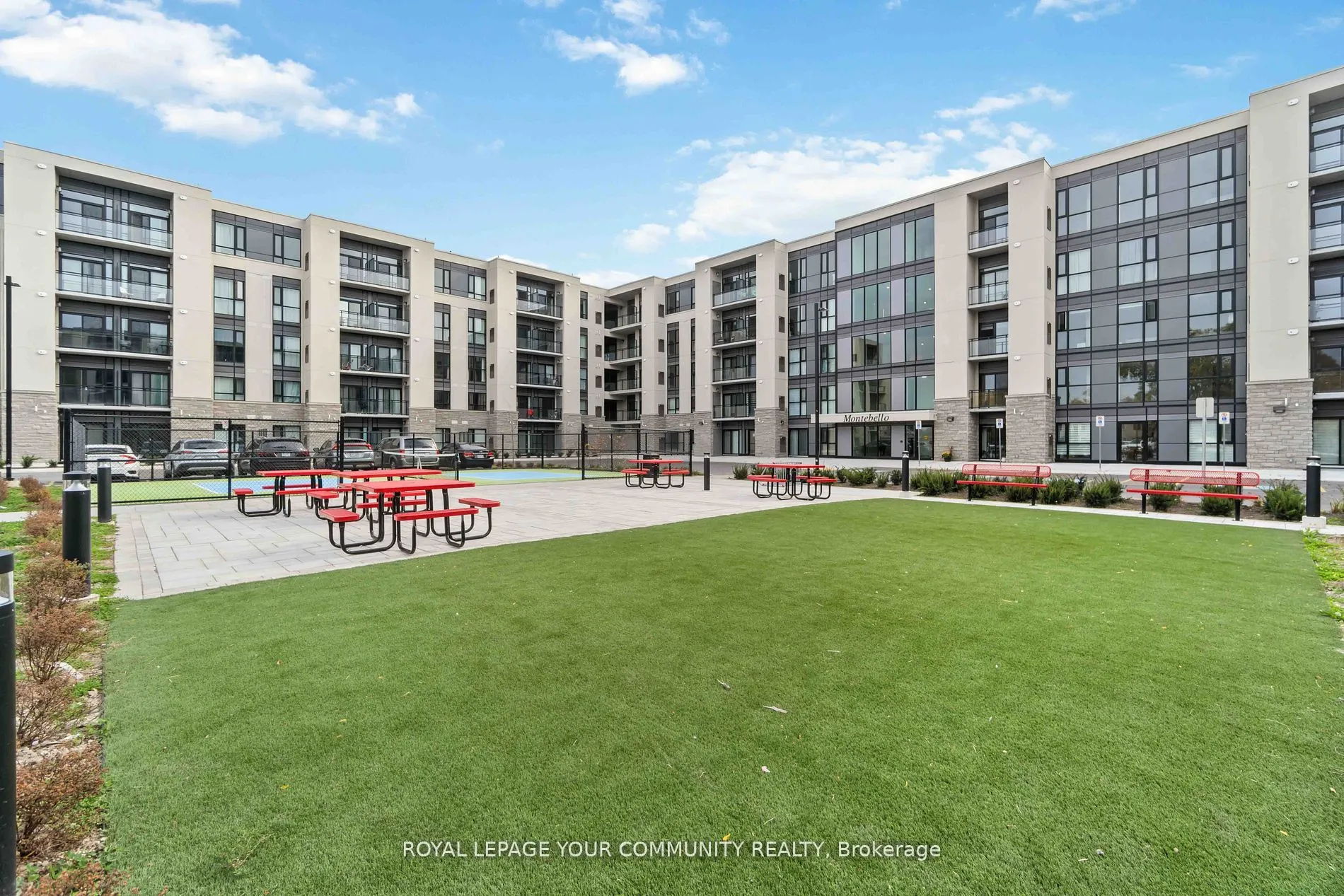 50 Herrick Avenue, #Upper PH04