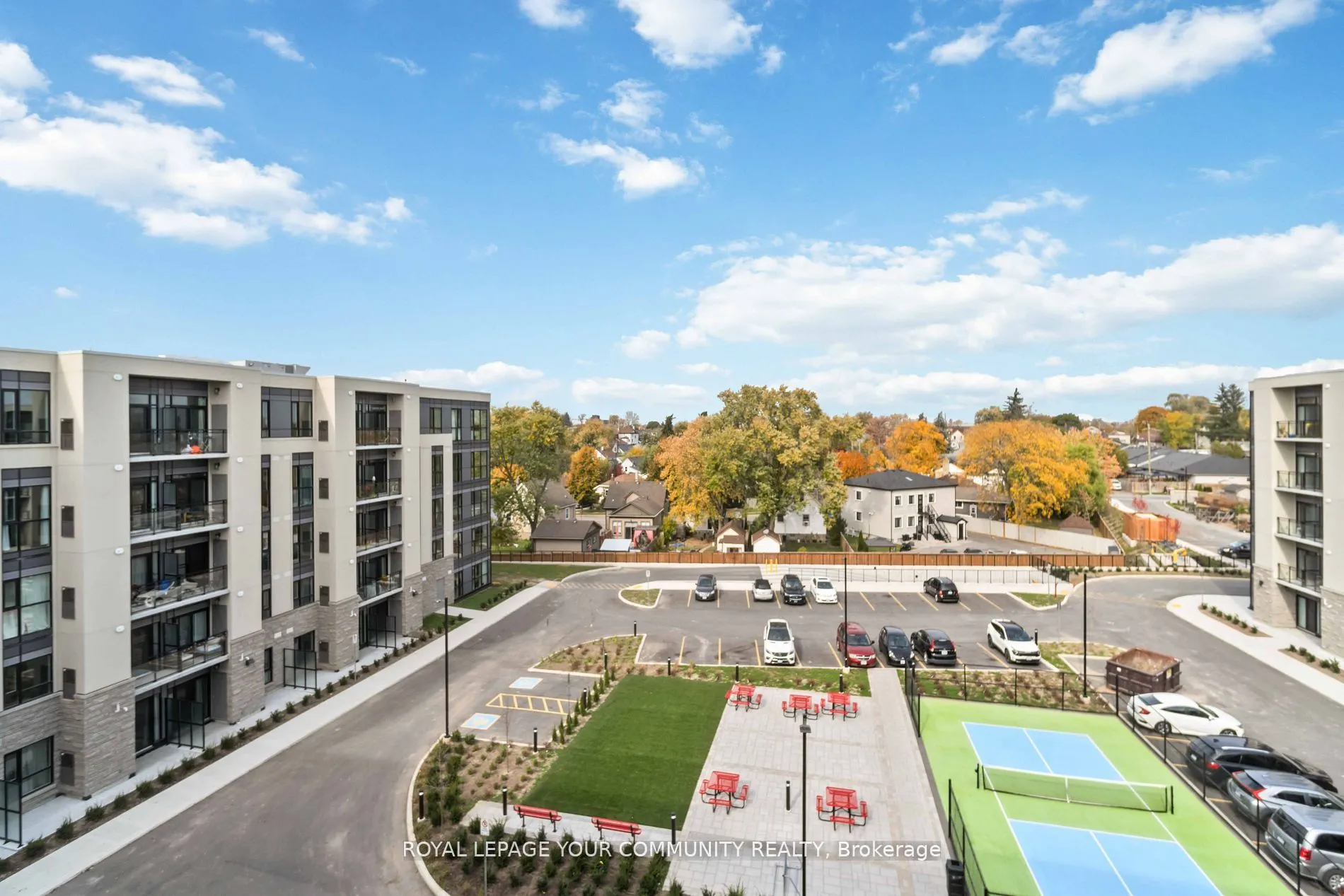 50 Herrick Avenue, #Upper PH04