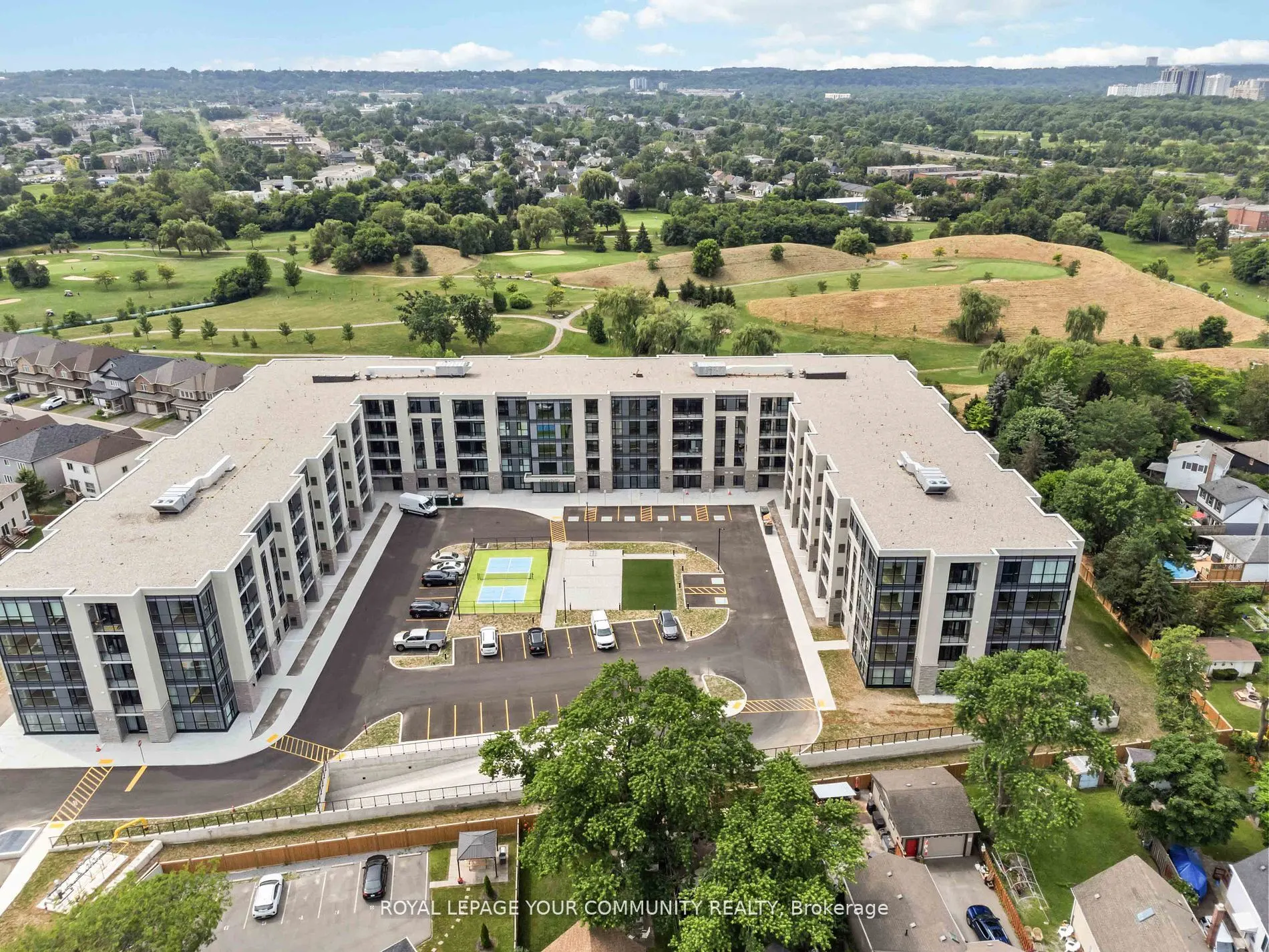 50 Herrick Avenue, #Upper PH04