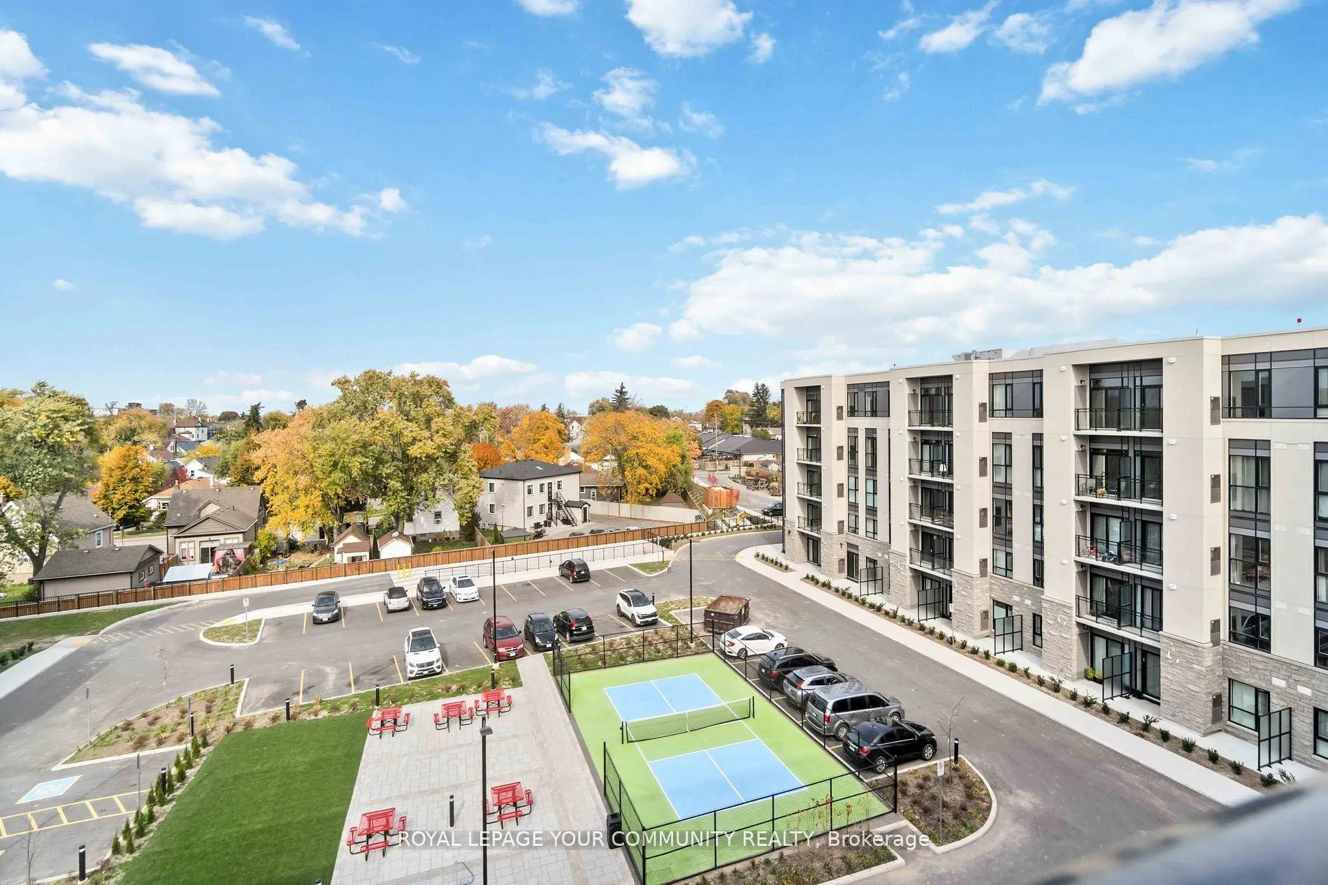 50 Herrick Avenue, #Upper PH04