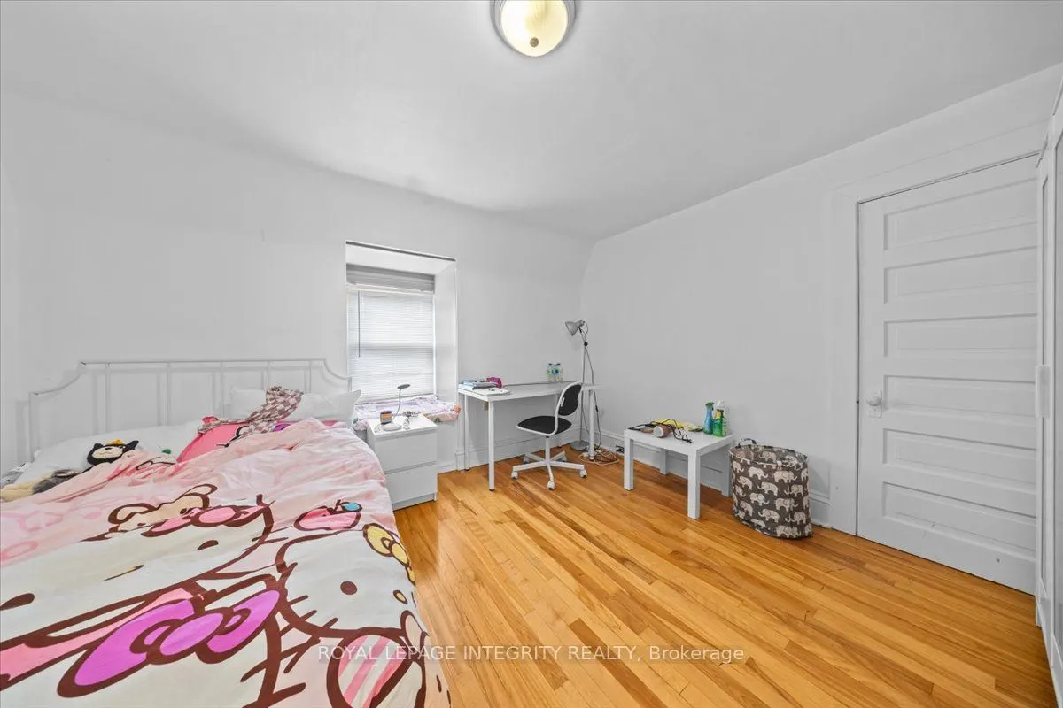 279 Somerset Street E