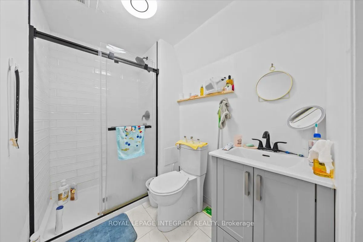 279 Somerset Street E