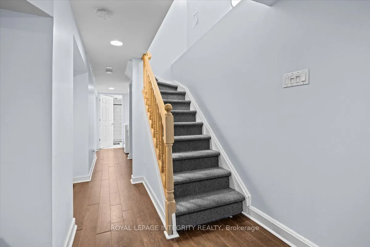 279 Somerset Street E