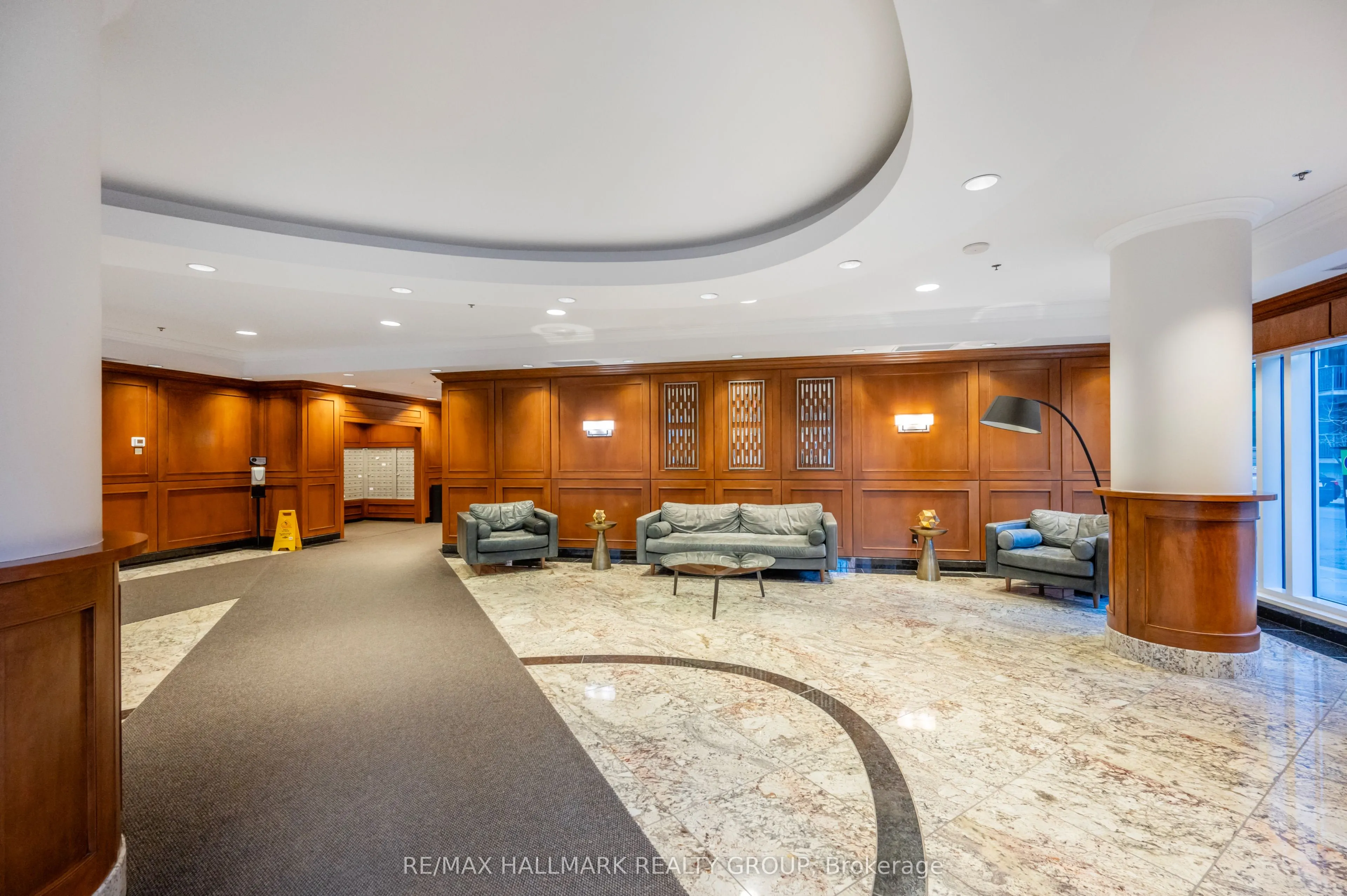 195 Besserer Street, #2701