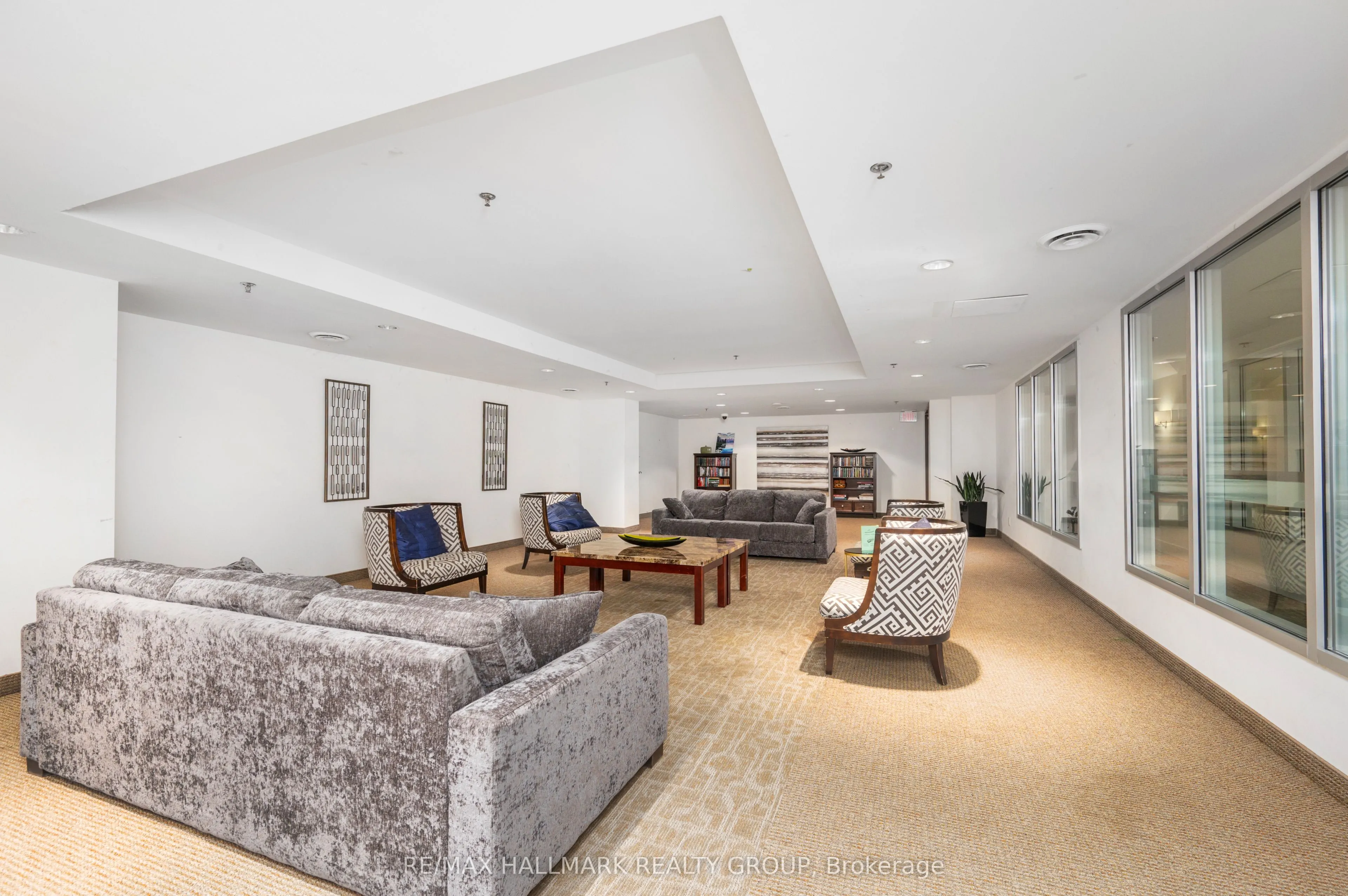 195 Besserer Street, #2701